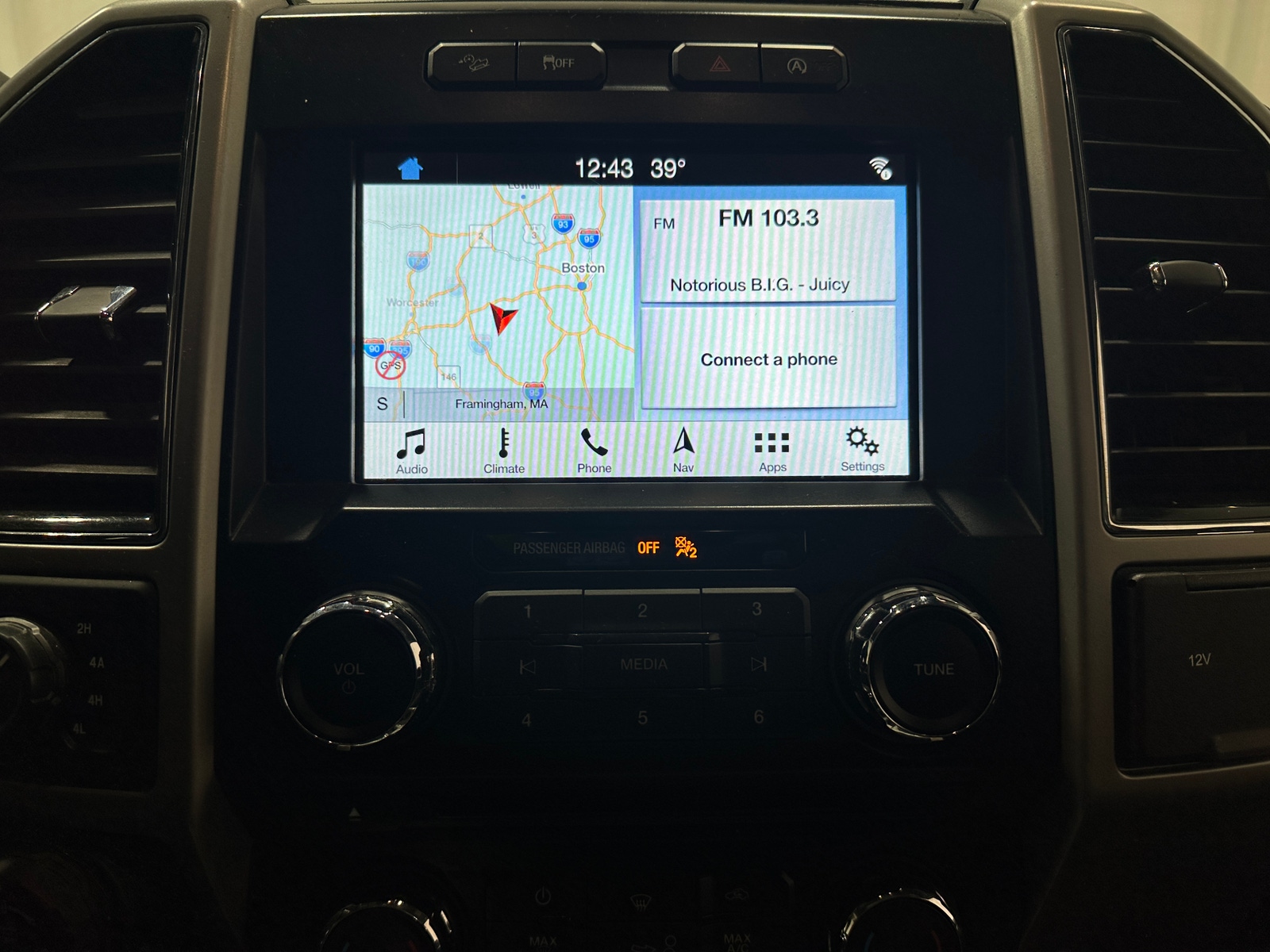 Thumbnail: 2018 Ford Econoline - 3