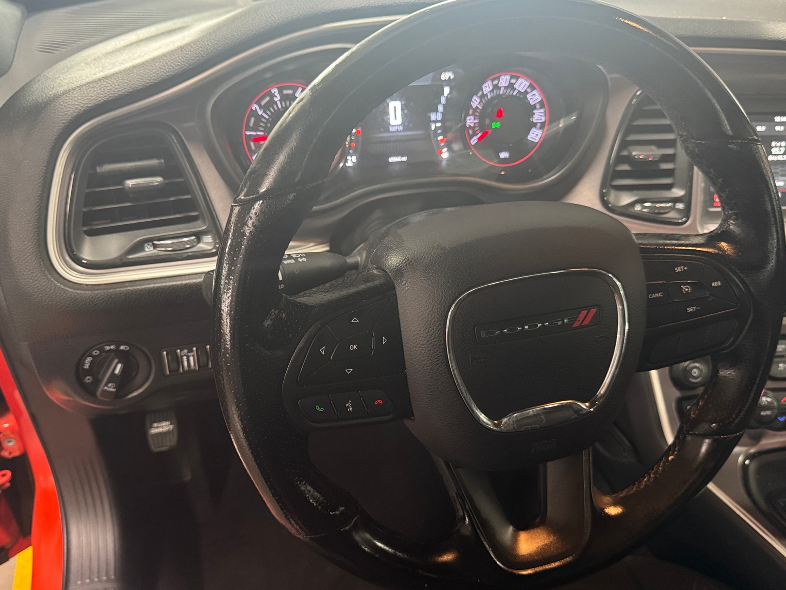 Thumbnail: 2020 Dodge Challenger - 4