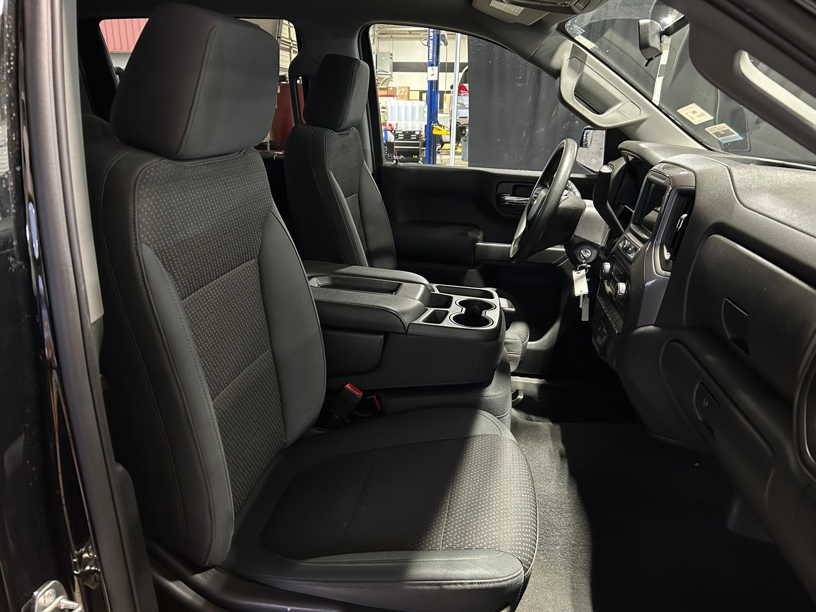 Thumbnail: 2019 Chevrolet Silverado 1500 - 2