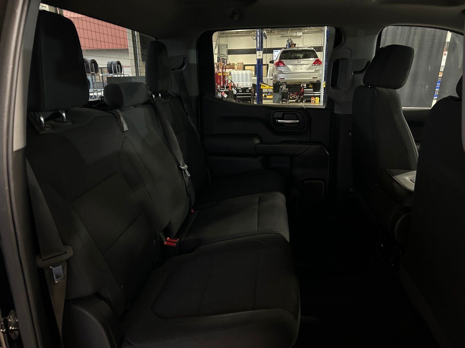 Thumbnail: 2019 Chevrolet Silverado 1500 - 6