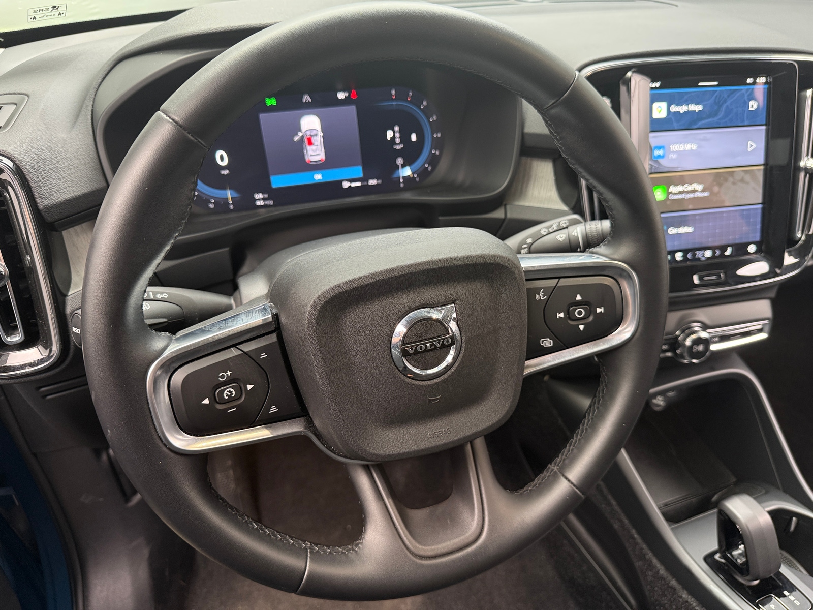 Thumbnail: 2025 Volvo XC40 - 5