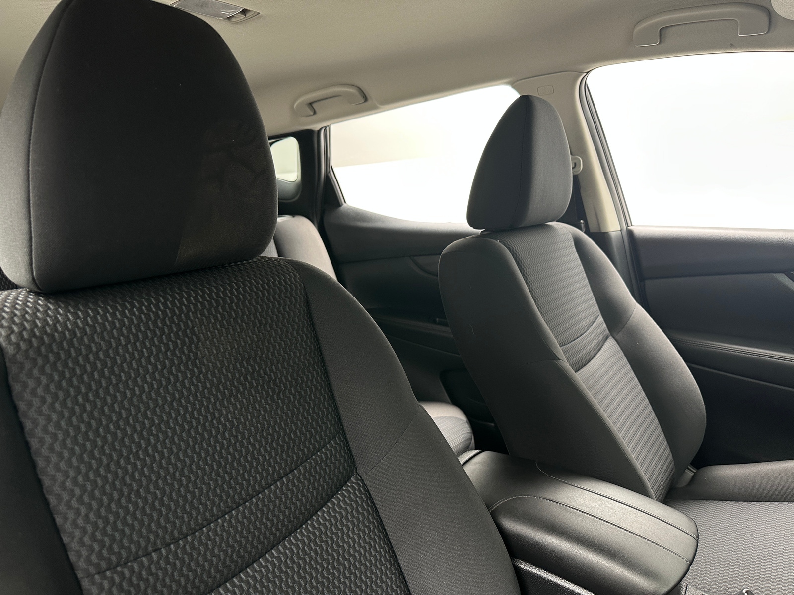 Thumbnail: 2019 Nissan Rogue Sport - 2