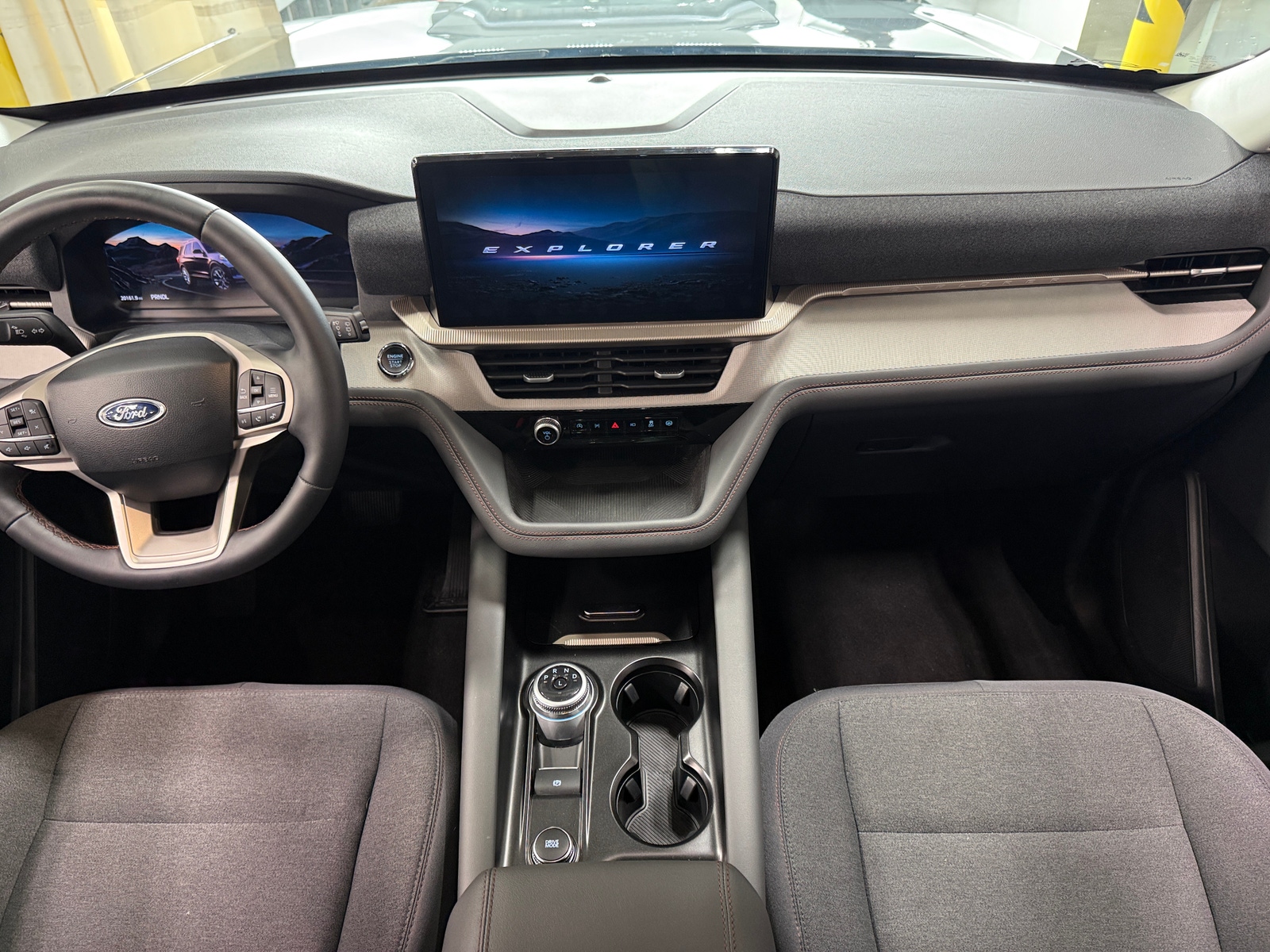 Thumbnail: 2025 Ford Explorer - 3