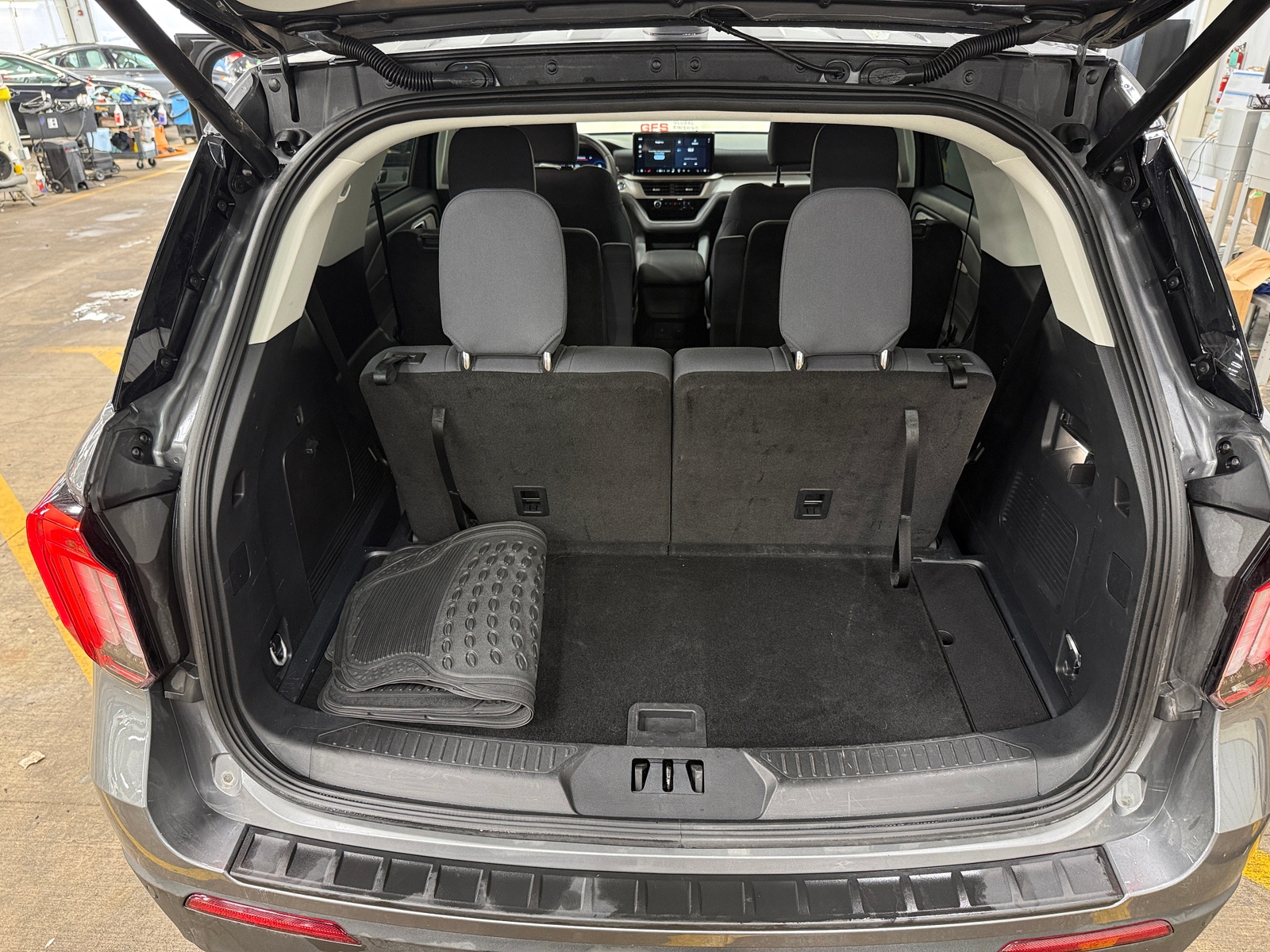 Thumbnail: 2025 Ford Explorer - 7