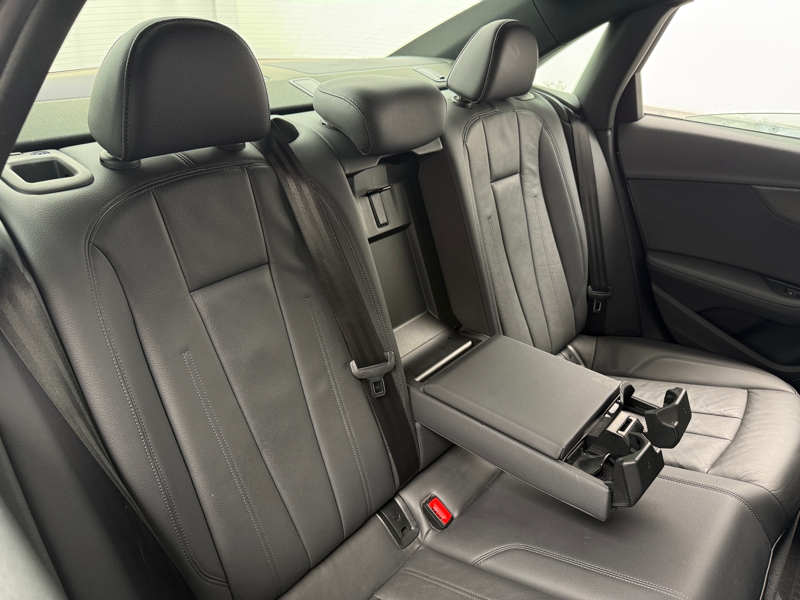 Thumbnail: 2019 Audi A4 - 5