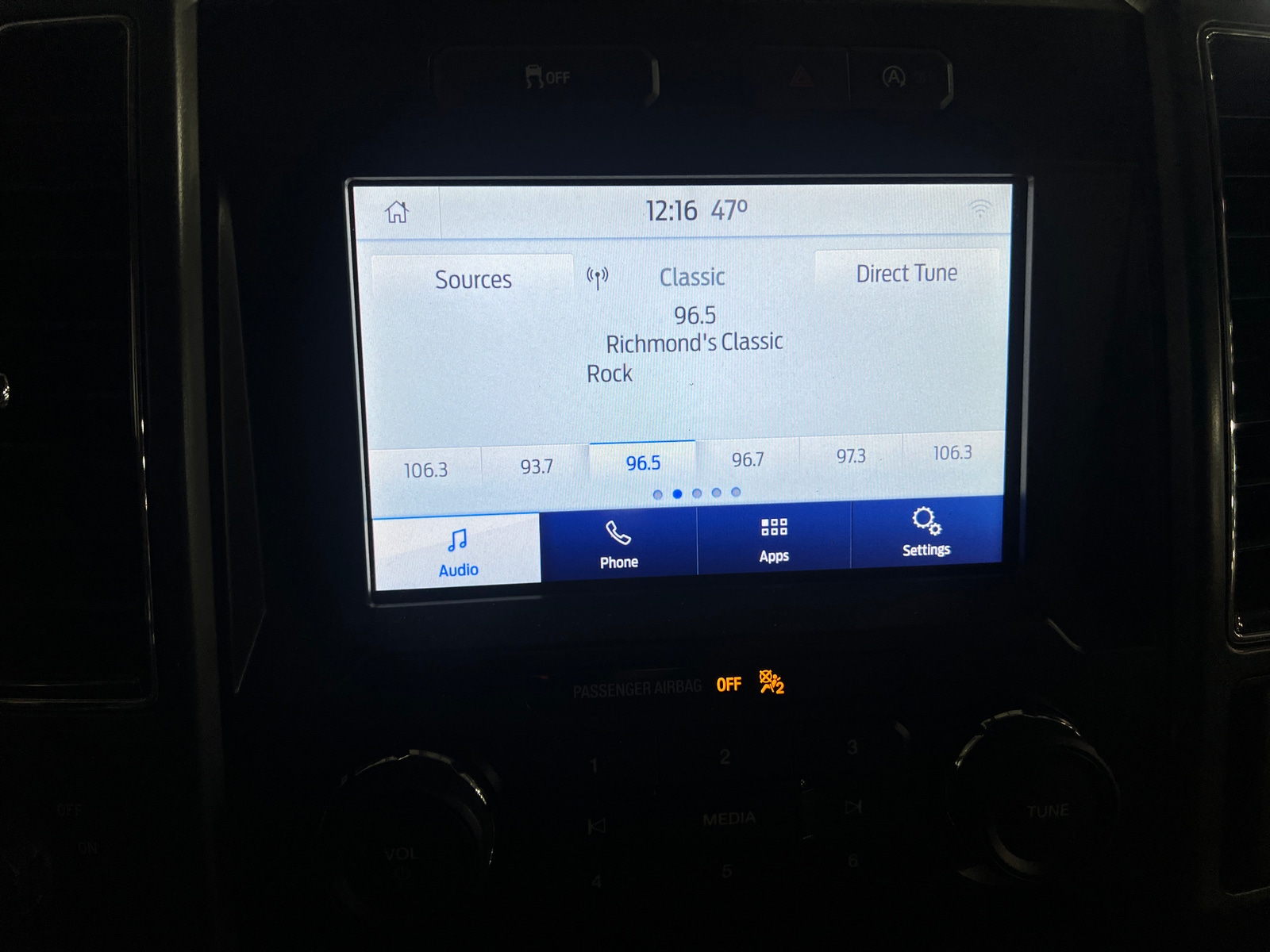 Thumbnail: 2020 Ford Econoline - 4