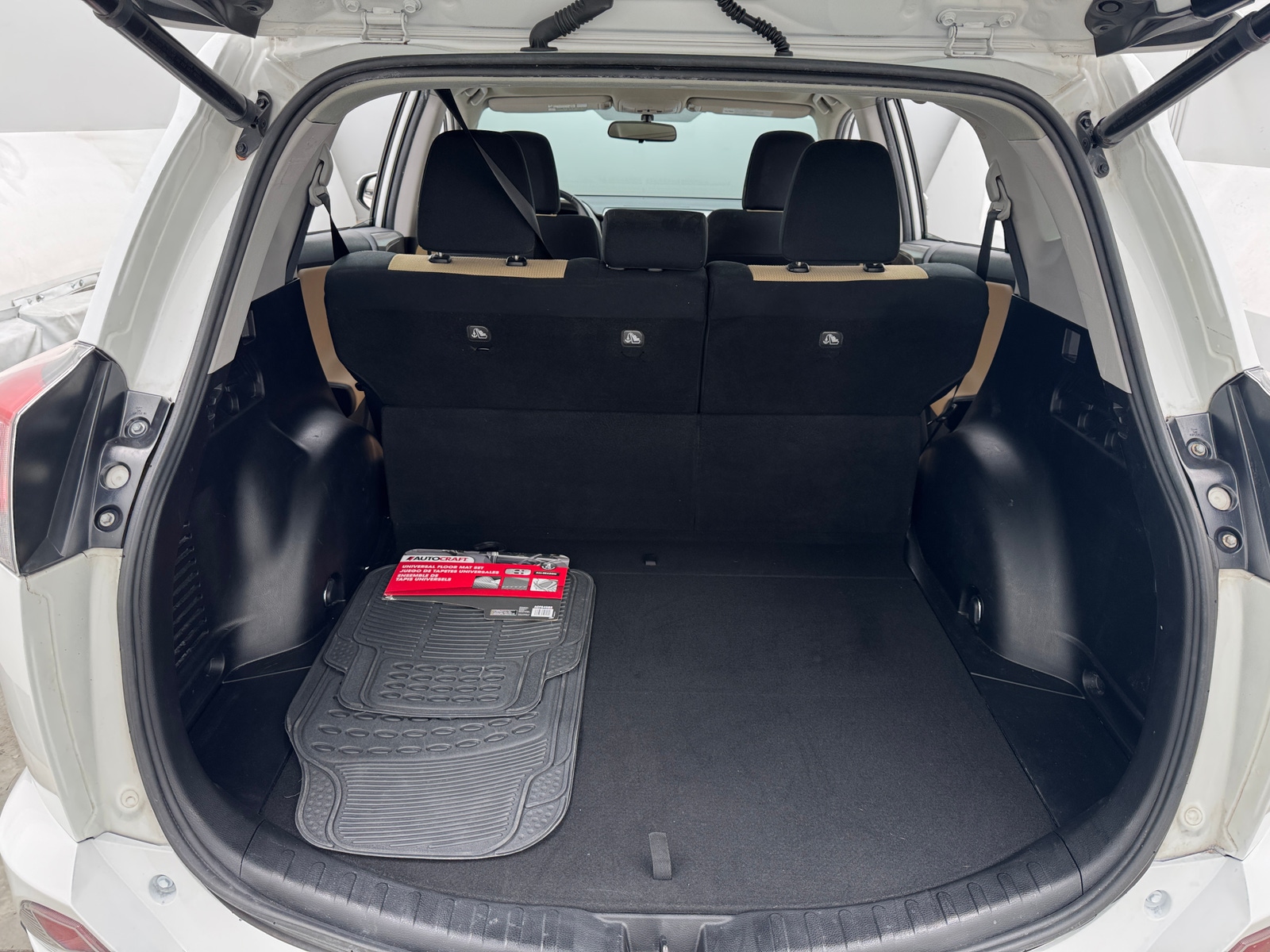 Thumbnail: 2016 Toyota RAV4 - 7