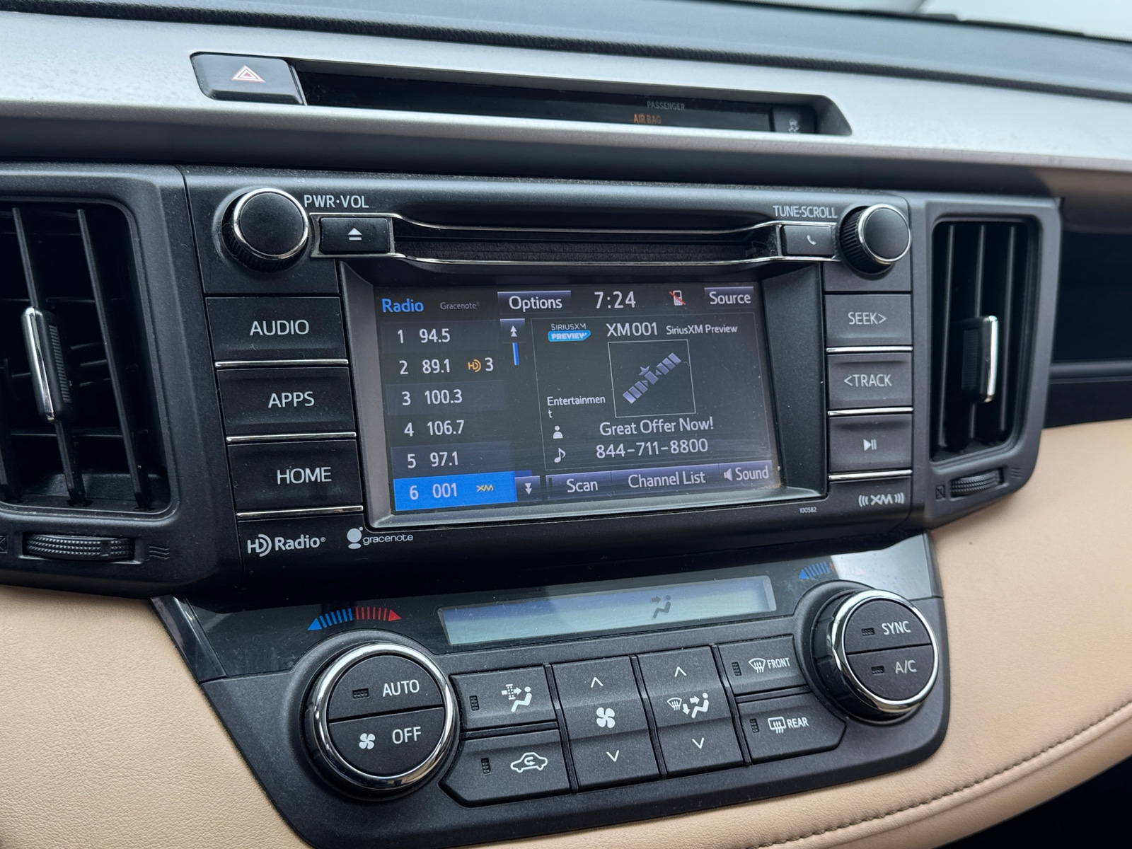 Thumbnail: 2016 Toyota RAV4 - 4