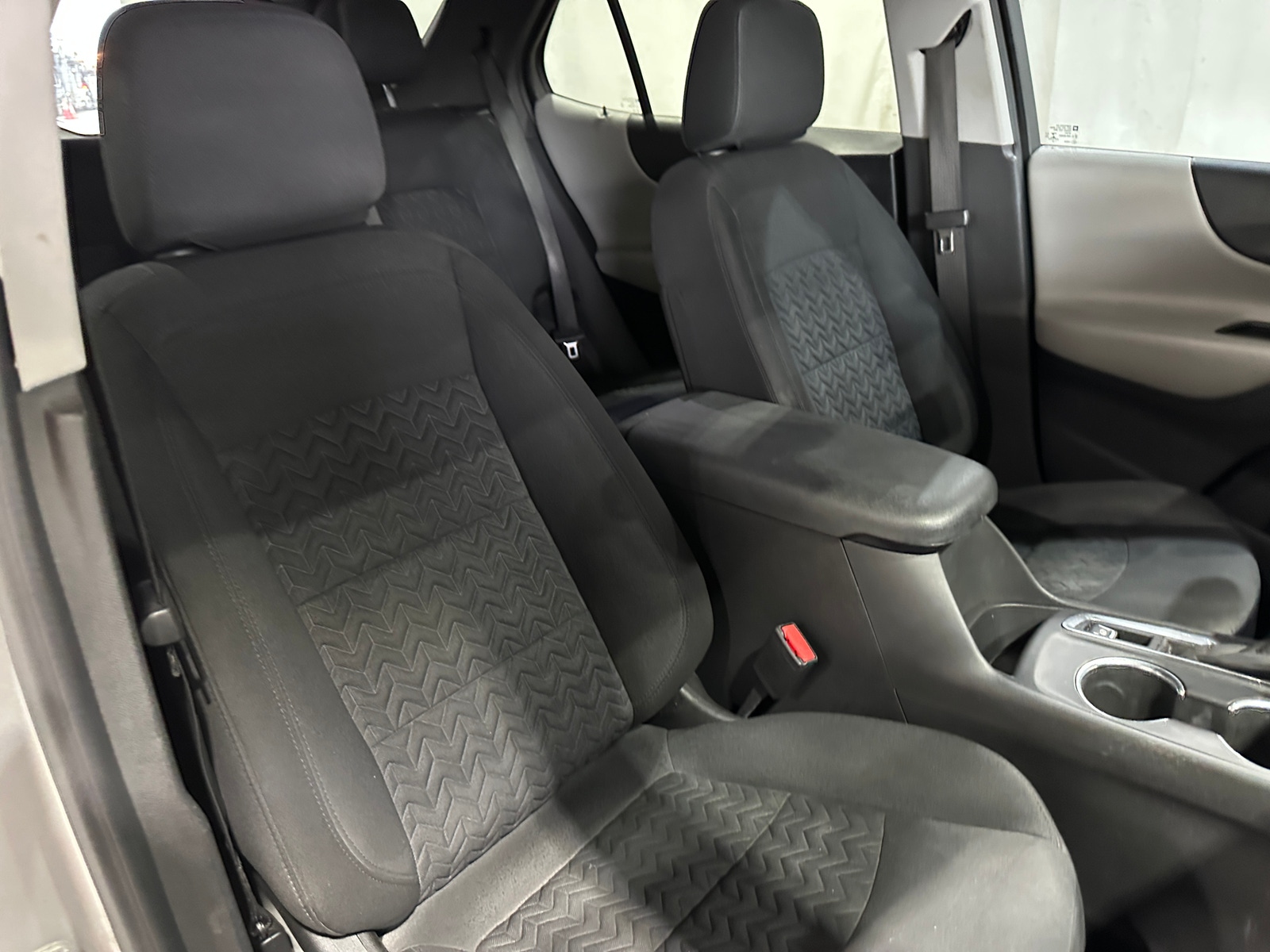 Thumbnail: 2022 Chevrolet Equinox - 2