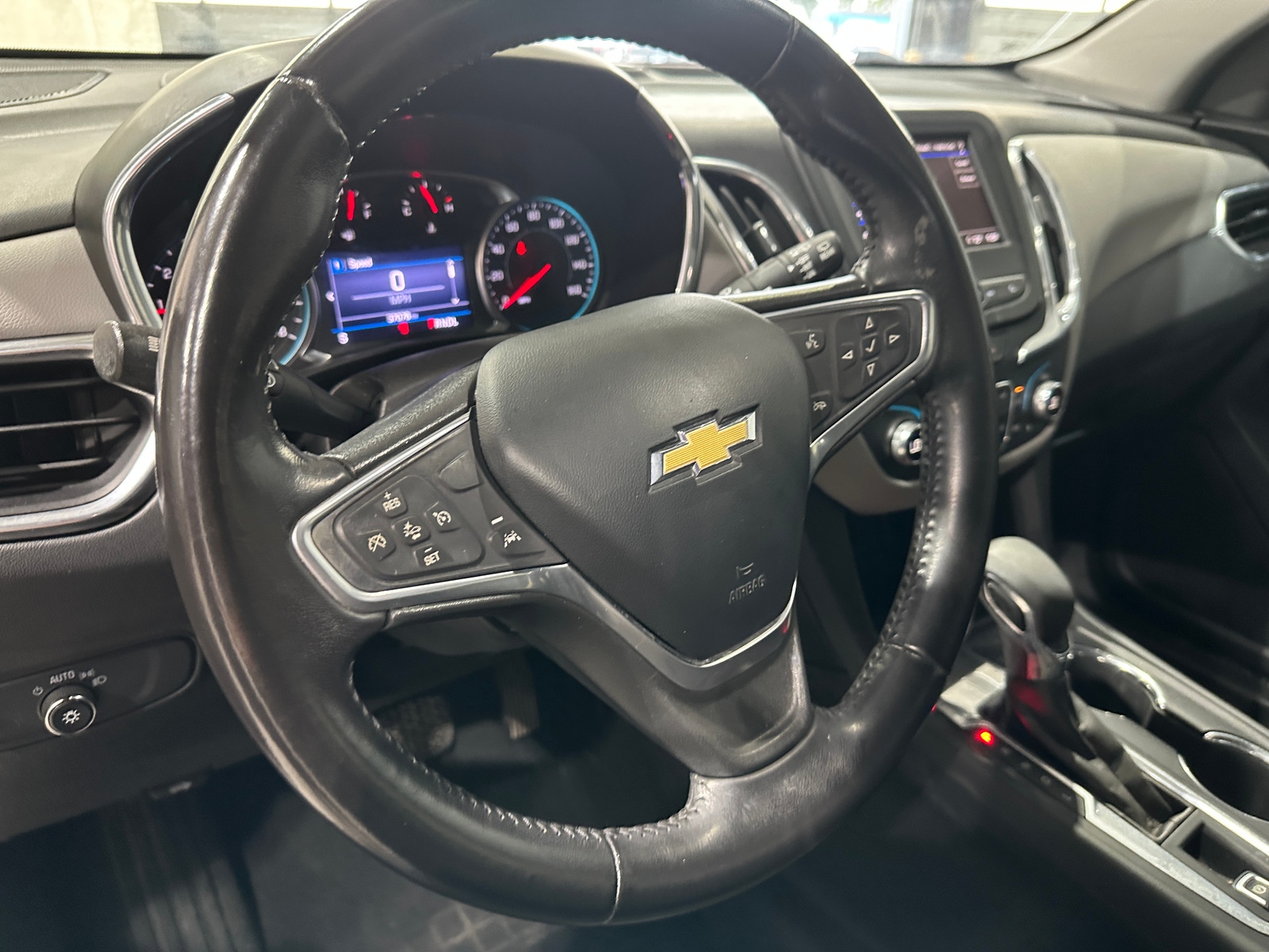 Thumbnail: 2022 Chevrolet Equinox - 5