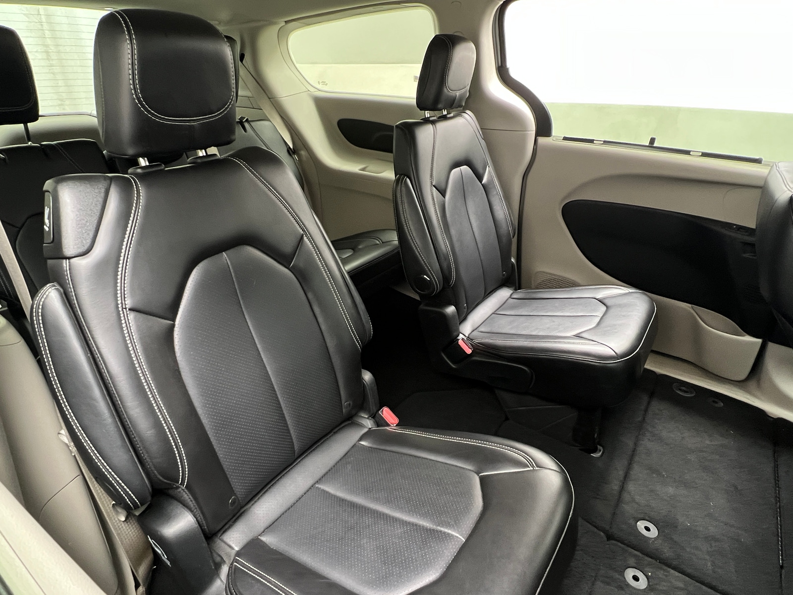 Thumbnail: 2024 Chrysler Pacifica - 5