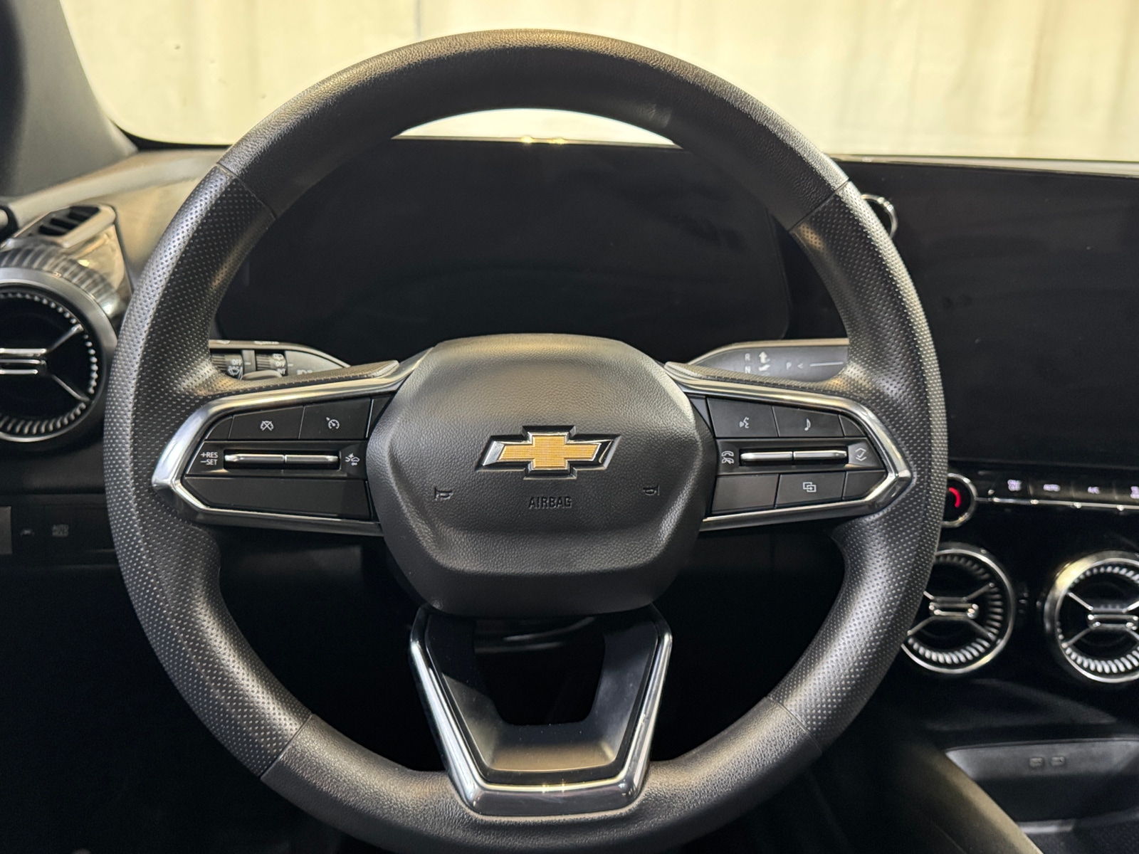 Thumbnail: 2025 Chevrolet Blazer EV - 5