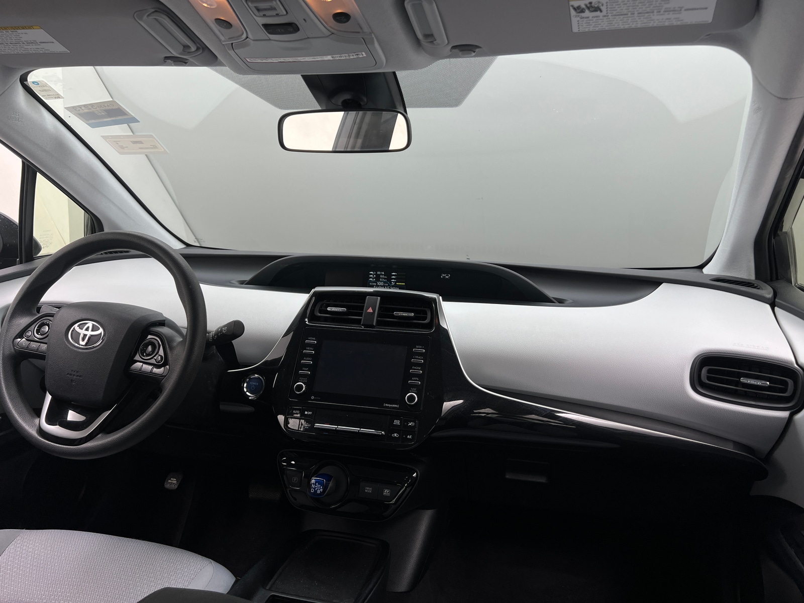 Thumbnail: 2021 Toyota Prius - 3