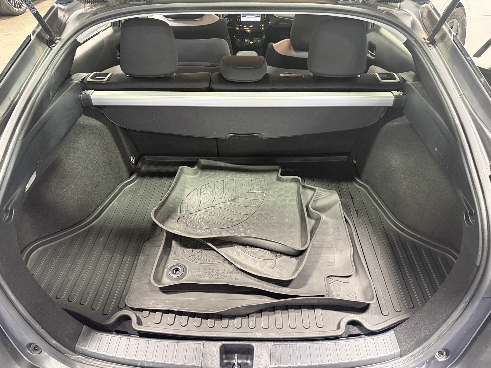 Thumbnail: 2021 Toyota Prius - 7