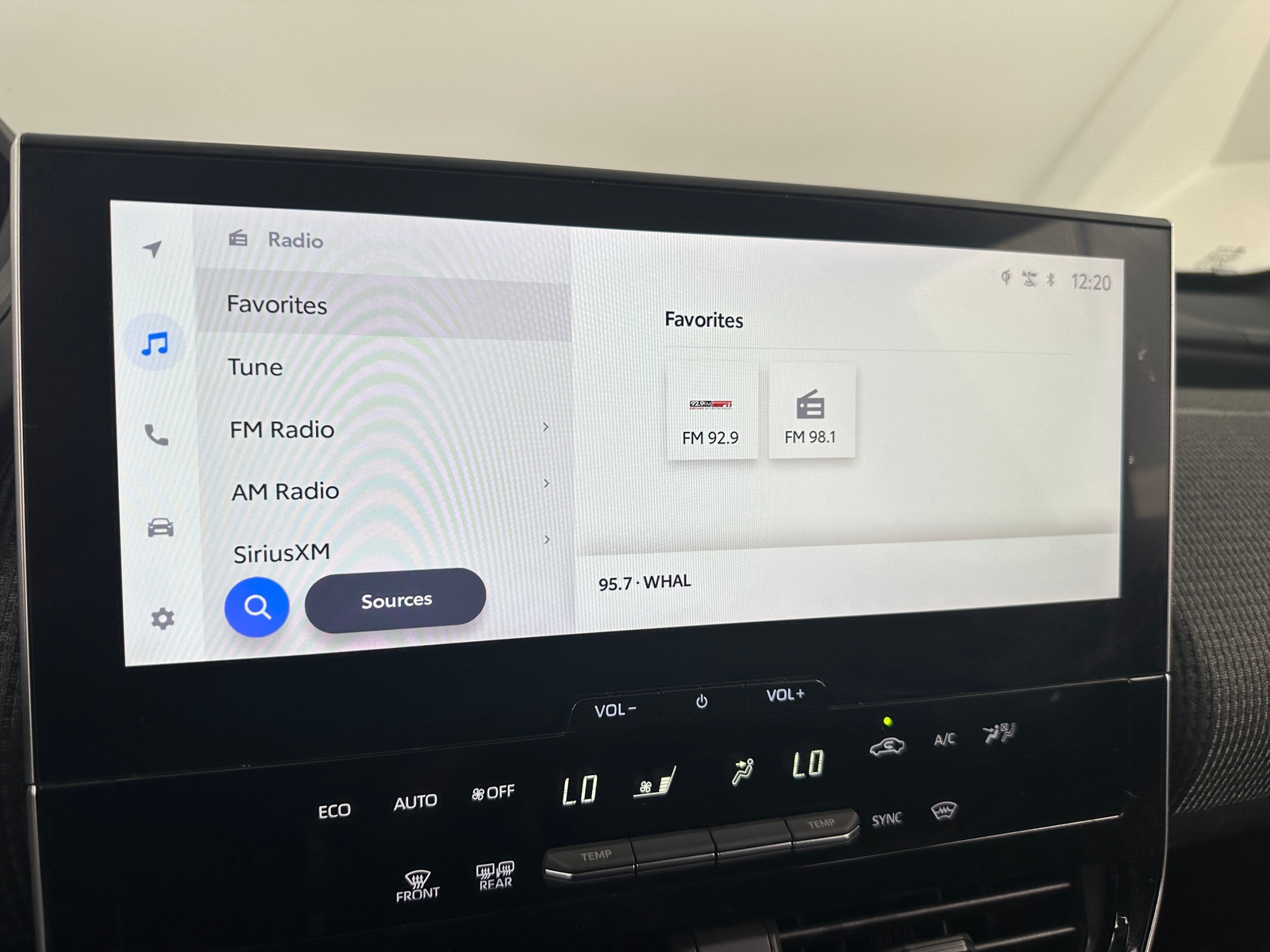 Thumbnail: 2023 Toyota bZ4X - 4