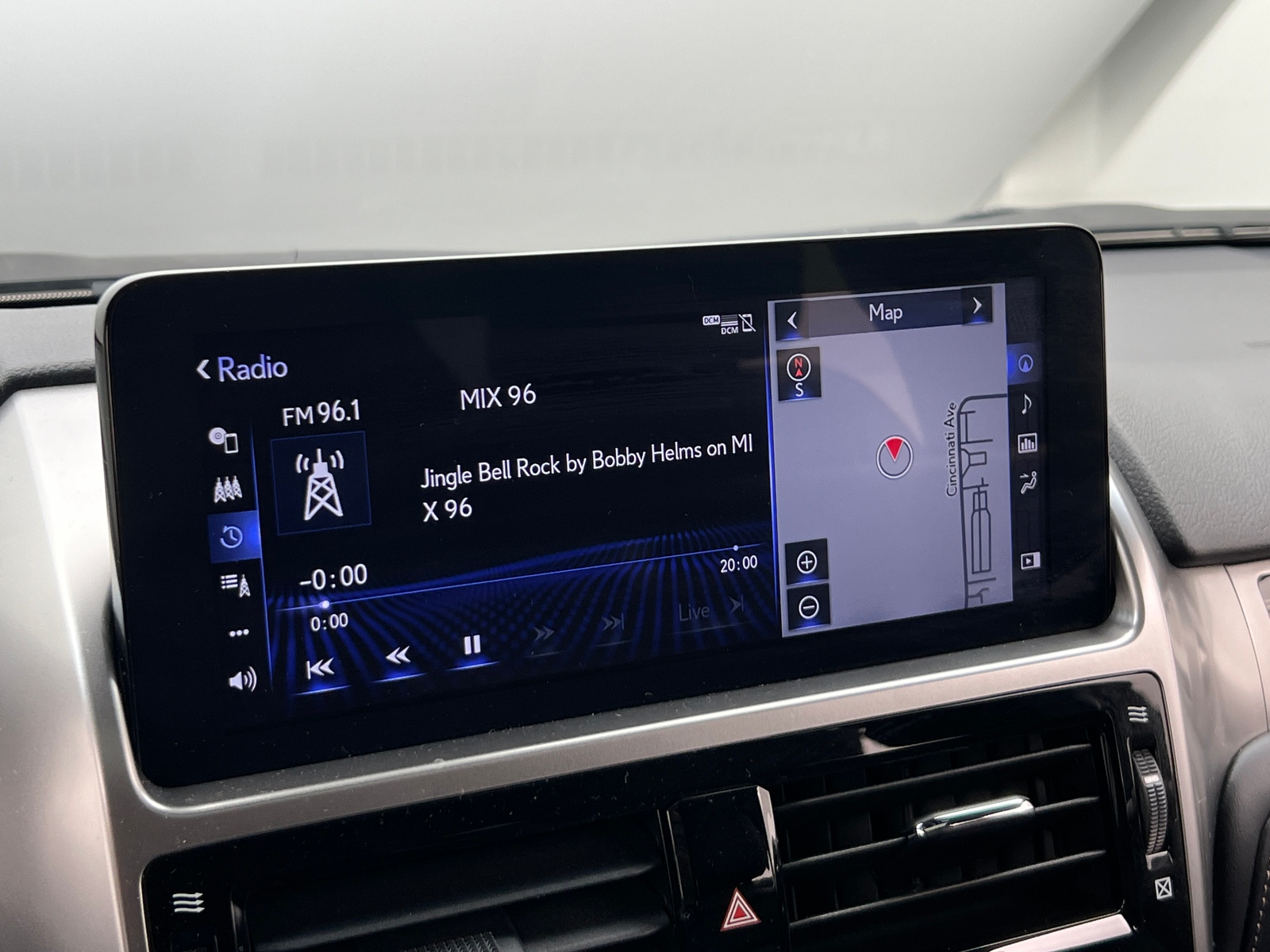 Thumbnail: 2023 Lexus GX - 3