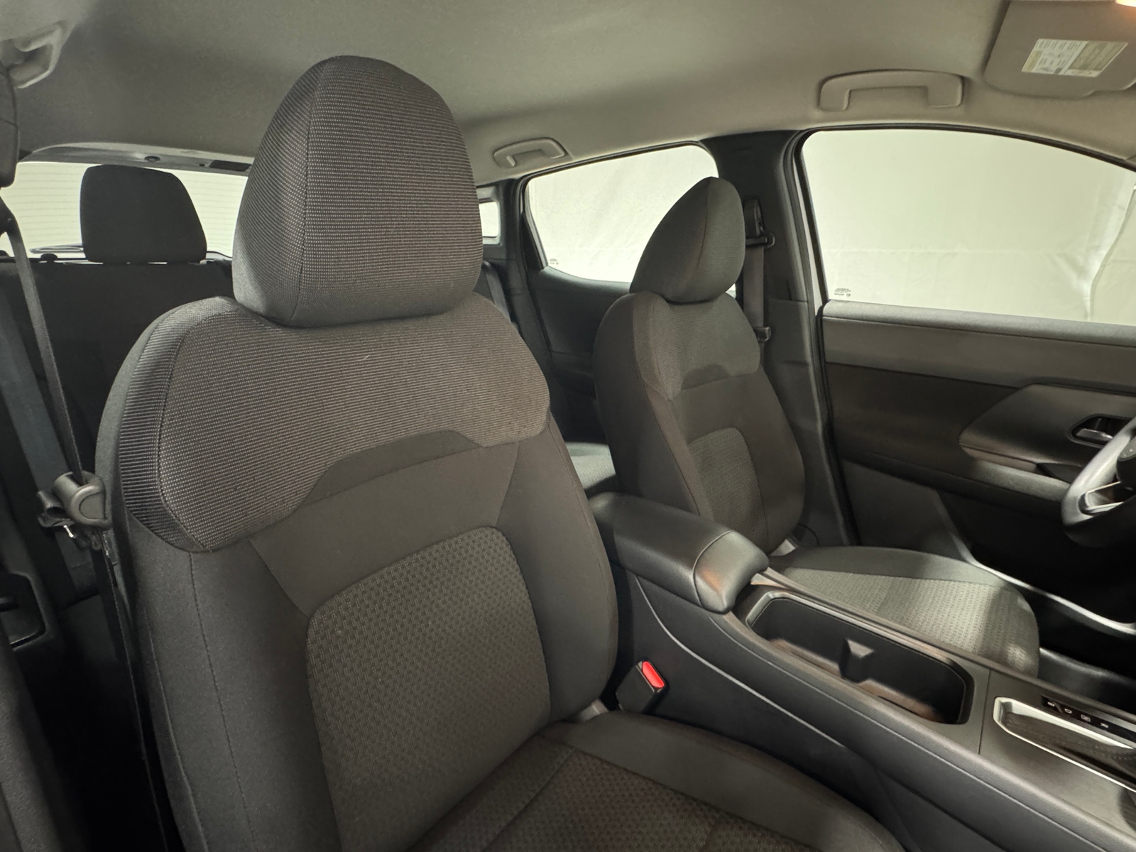 Thumbnail: 2025 Nissan Kicks - 2