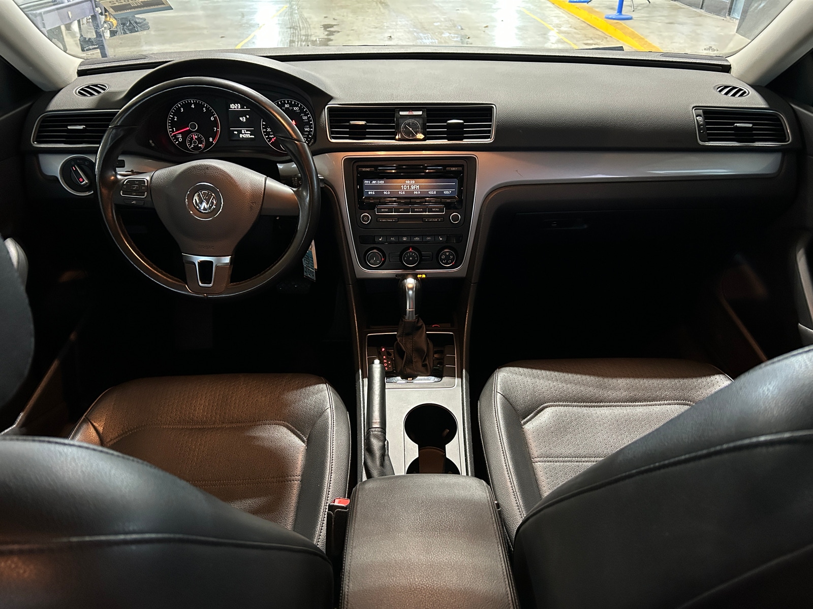 Thumbnail: 2015 Volkswagen Passat - 2