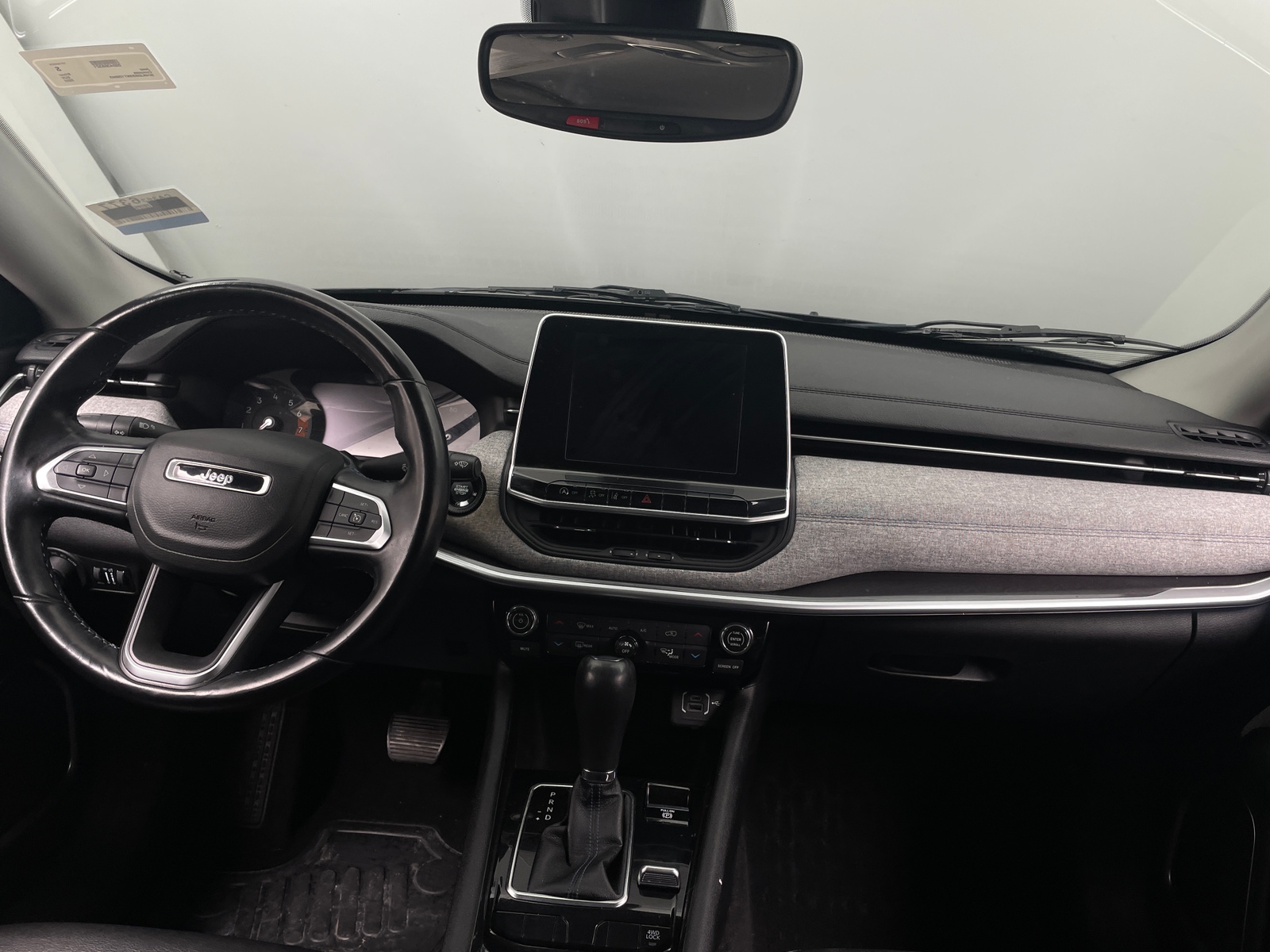 Thumbnail: 2022 Jeep Compass - 3