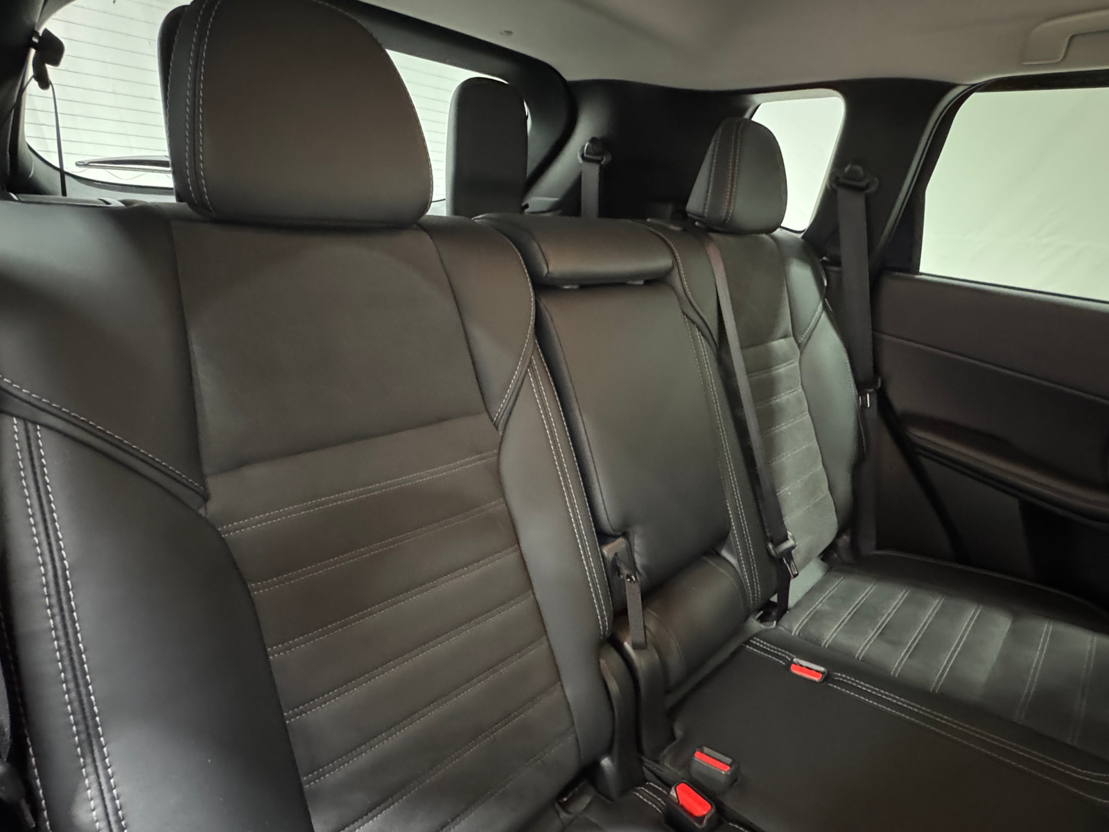 Thumbnail: 2024 Mitsubishi Outlander - 5