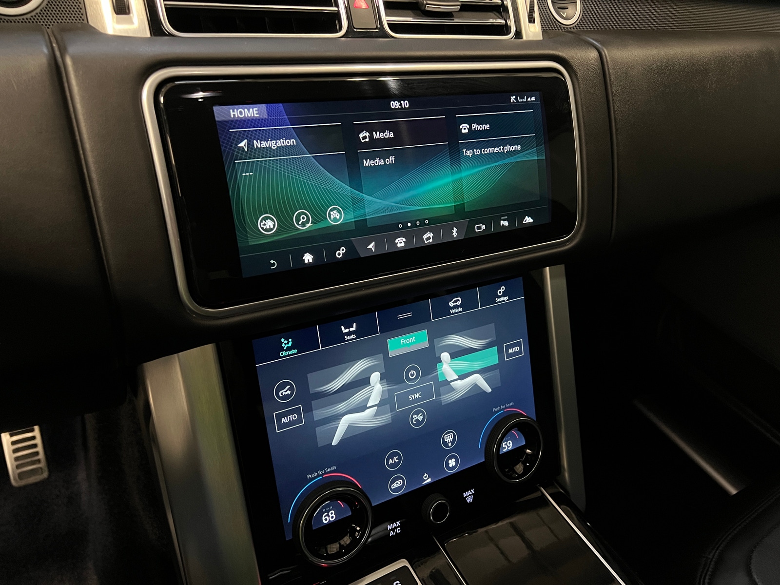 Thumbnail: 2022 Land Rover Range Rover - 3