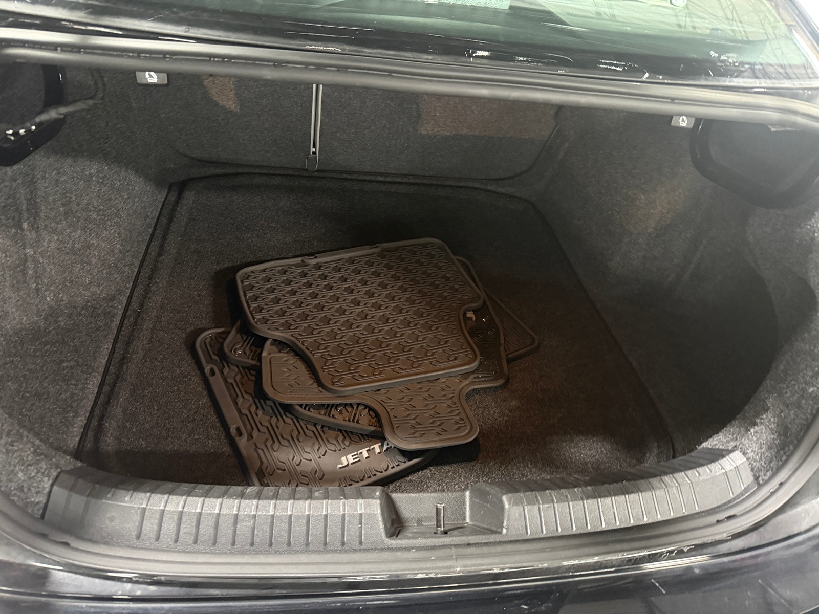 Thumbnail: 2021 Volkswagen Jetta - 7