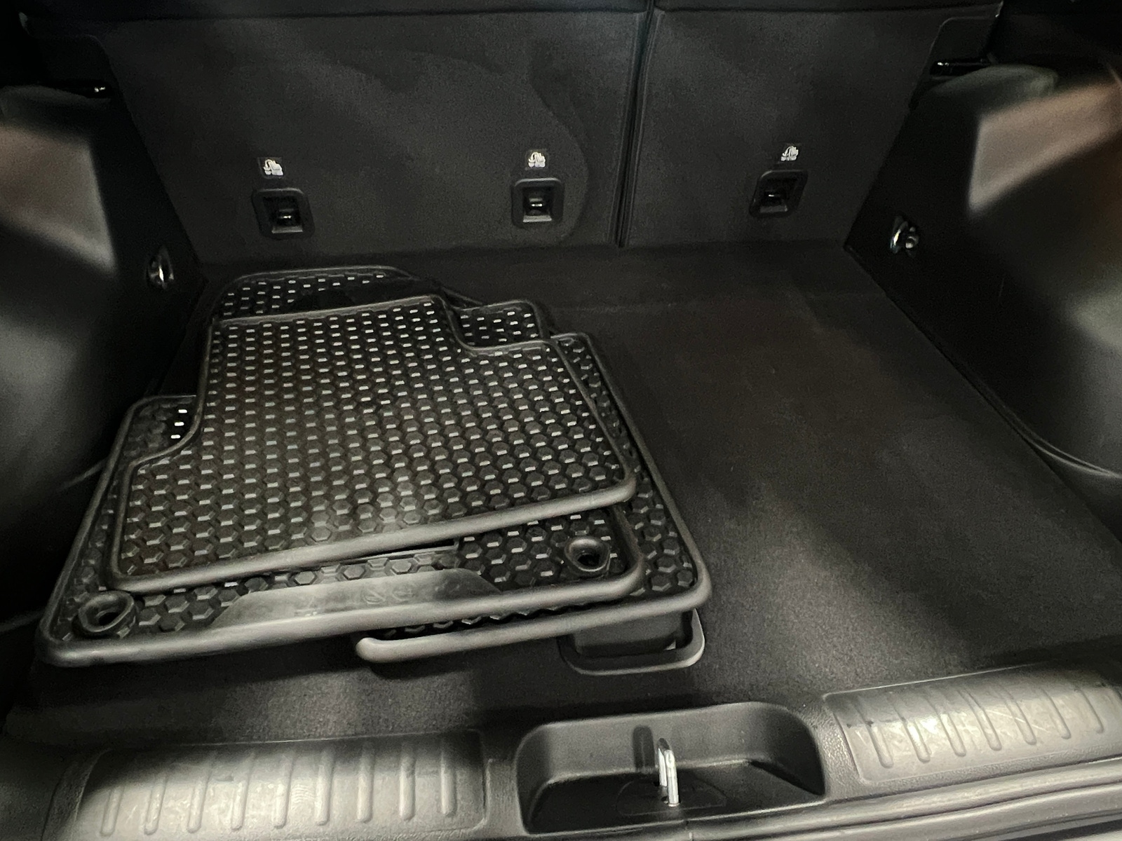 Thumbnail: 2022 Jeep Cherokee - 7