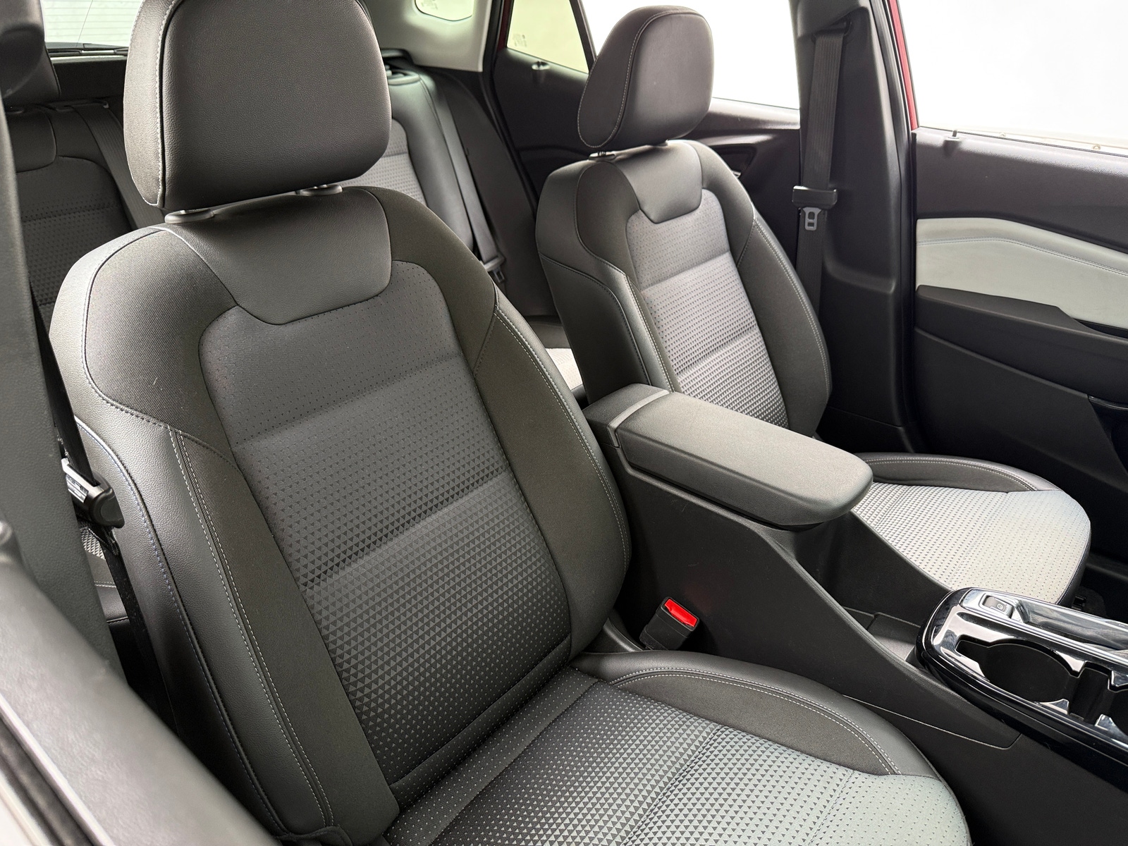 Thumbnail: 2025 Chevrolet Trax - 2