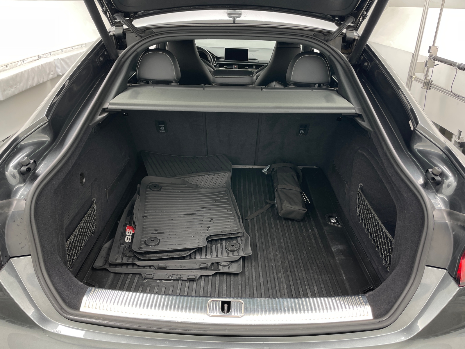 Thumbnail: 2019 Audi S5 - 6