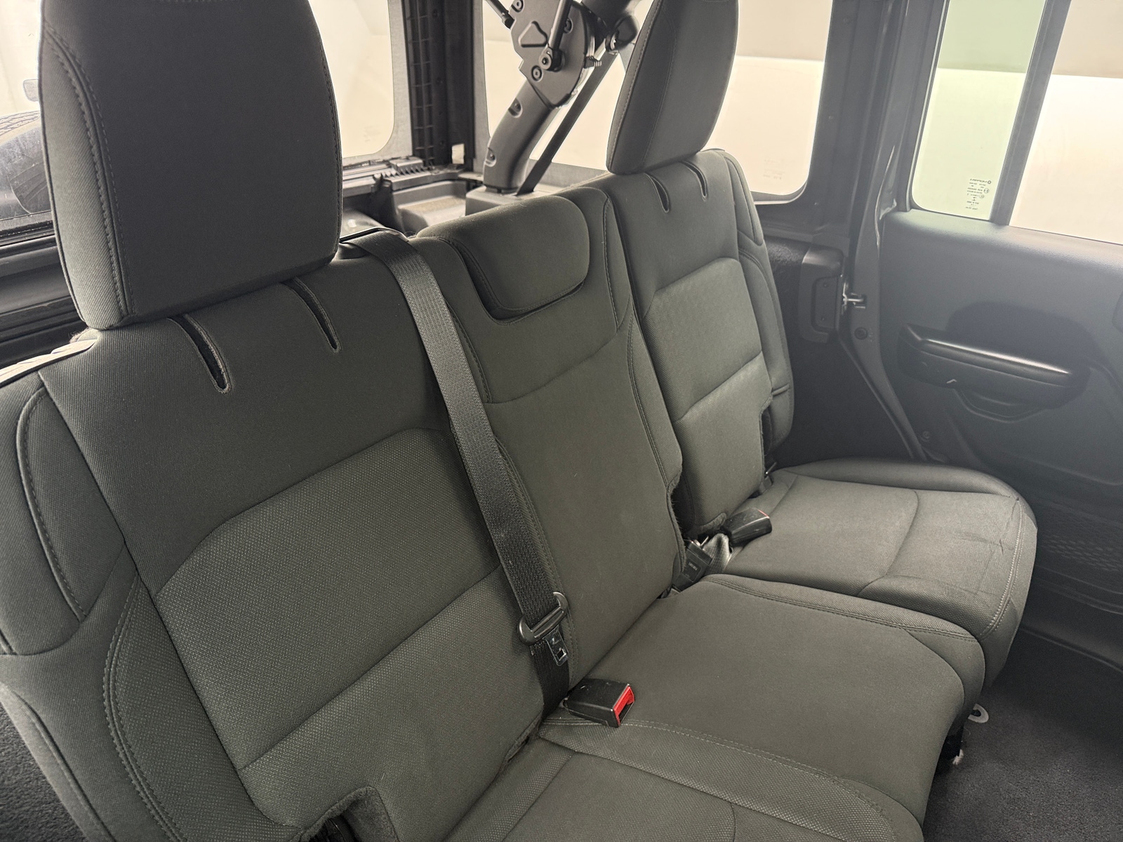 Thumbnail: 2019 Jeep Wrangler - 6