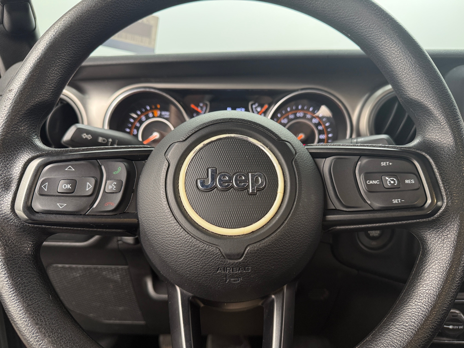 Thumbnail: 2019 Jeep Wrangler - 5