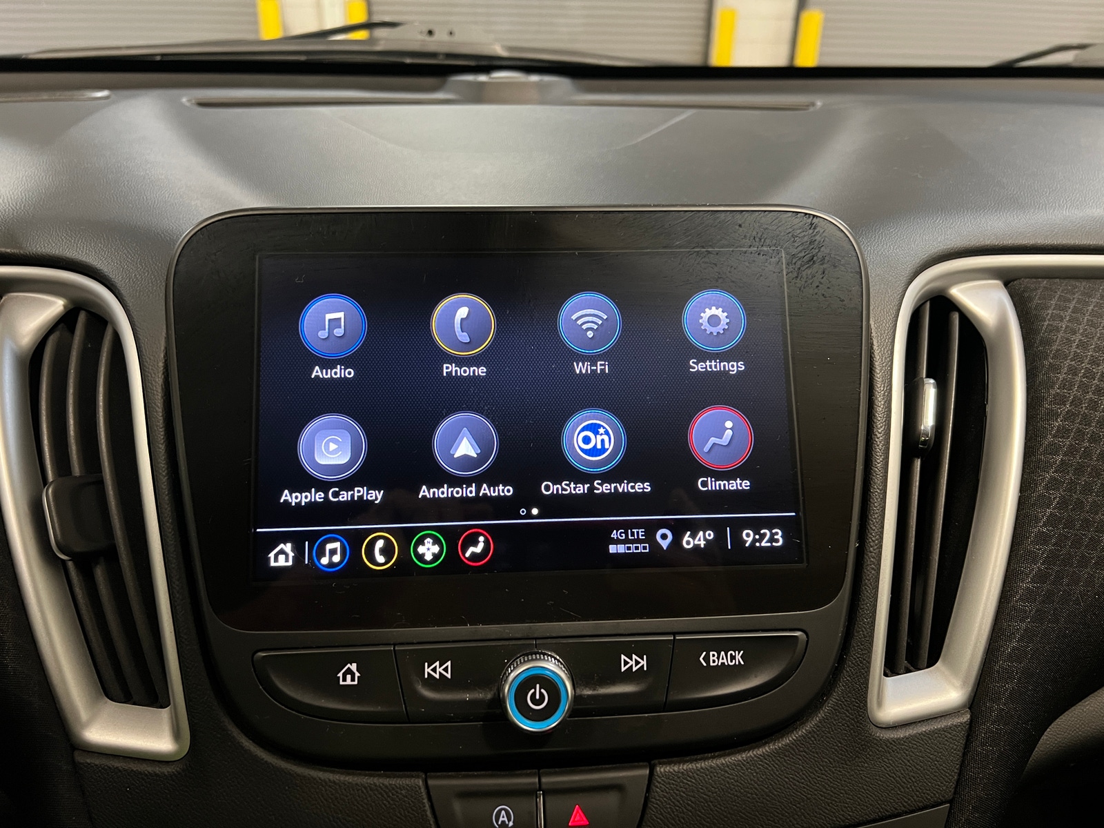 Thumbnail: 2024 Chevrolet Malibu - 4