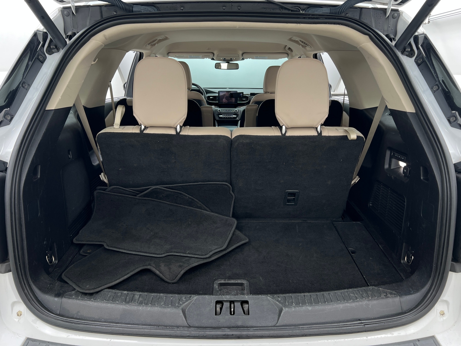 Thumbnail: 2020 Ford Explorer - 6