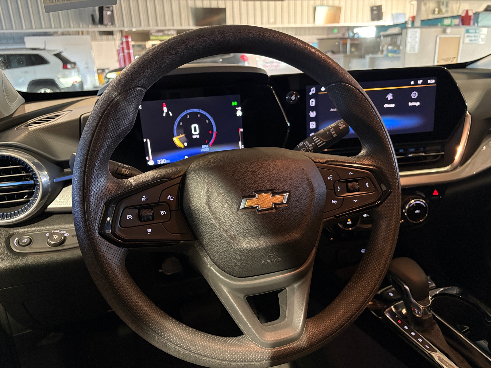 Thumbnail: 2025 Chevrolet Trax - 5