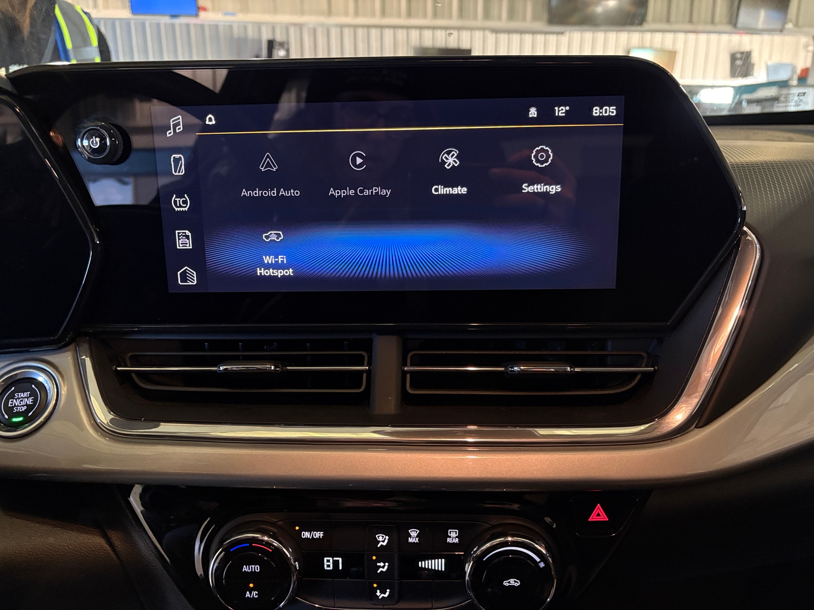 Thumbnail: 2025 Chevrolet Trax - 4