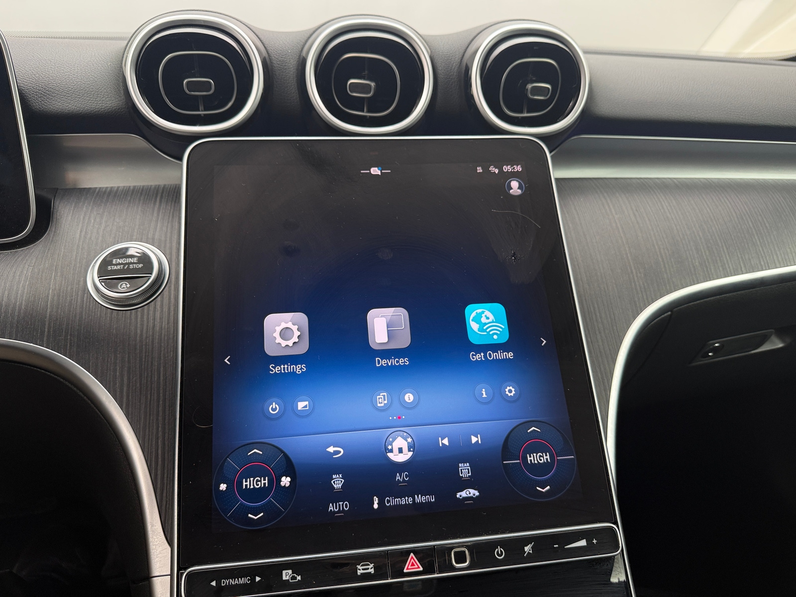 Thumbnail: 2025 Mercedes-Benz C-Class - 3