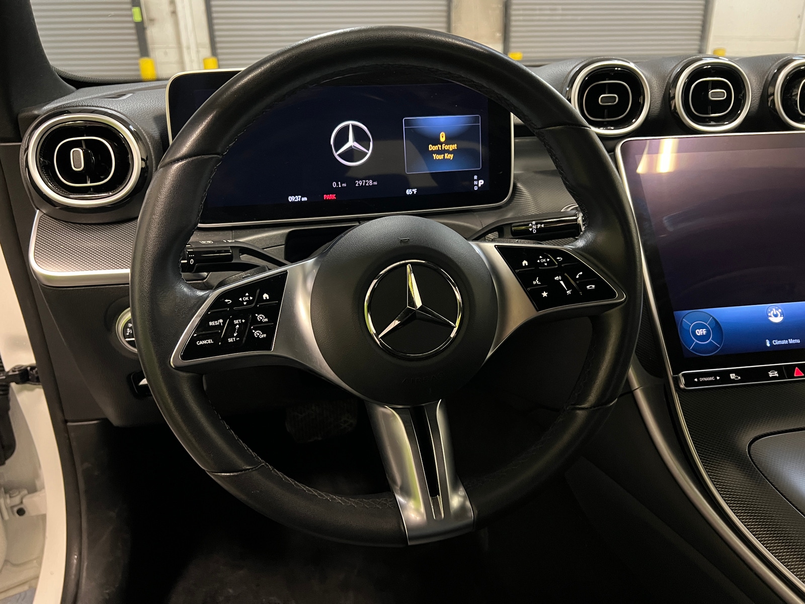 Thumbnail: 2024 Mercedes-Benz C-Class - 4