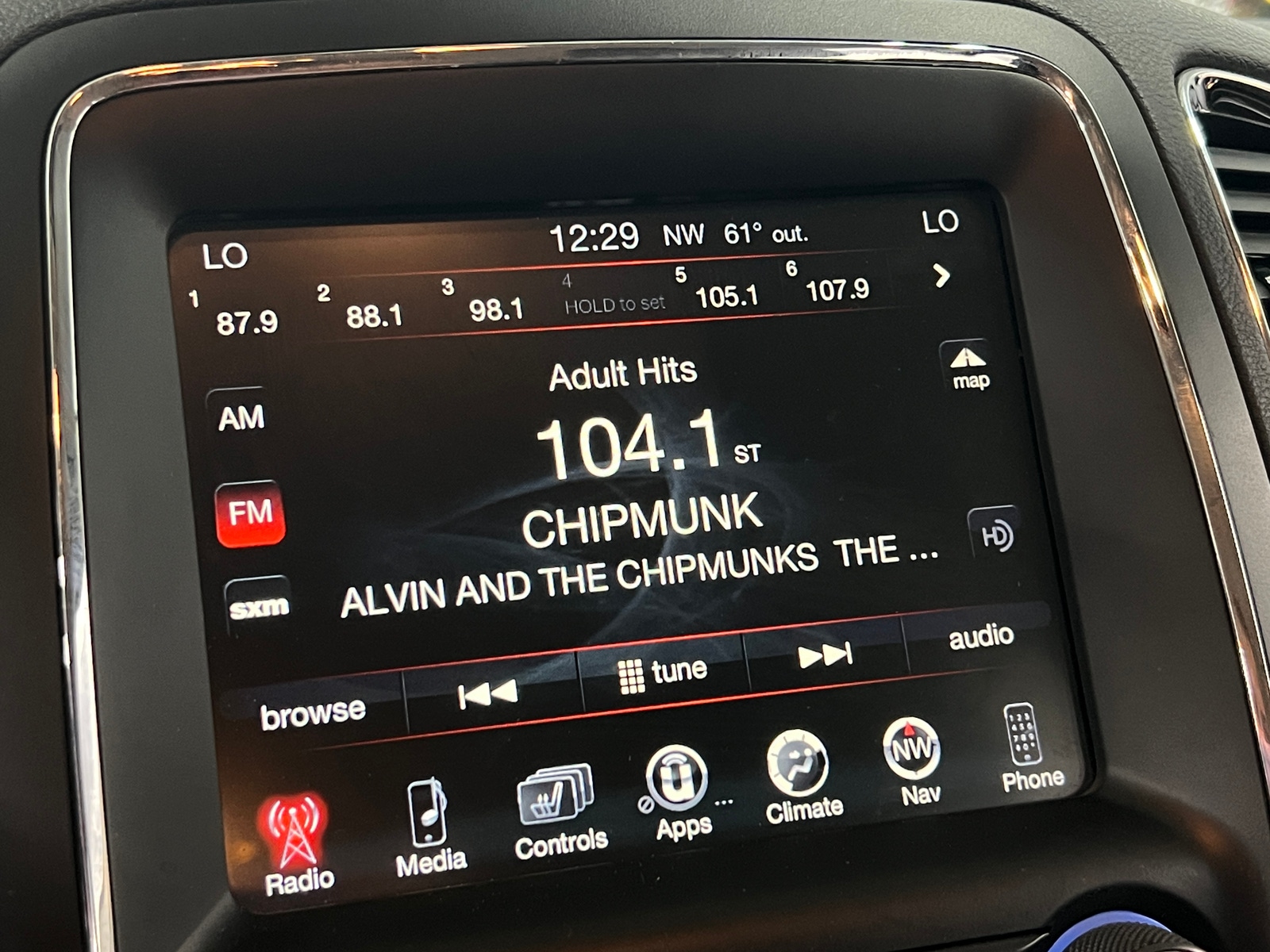 Thumbnail: 2017 Dodge Durango - 4