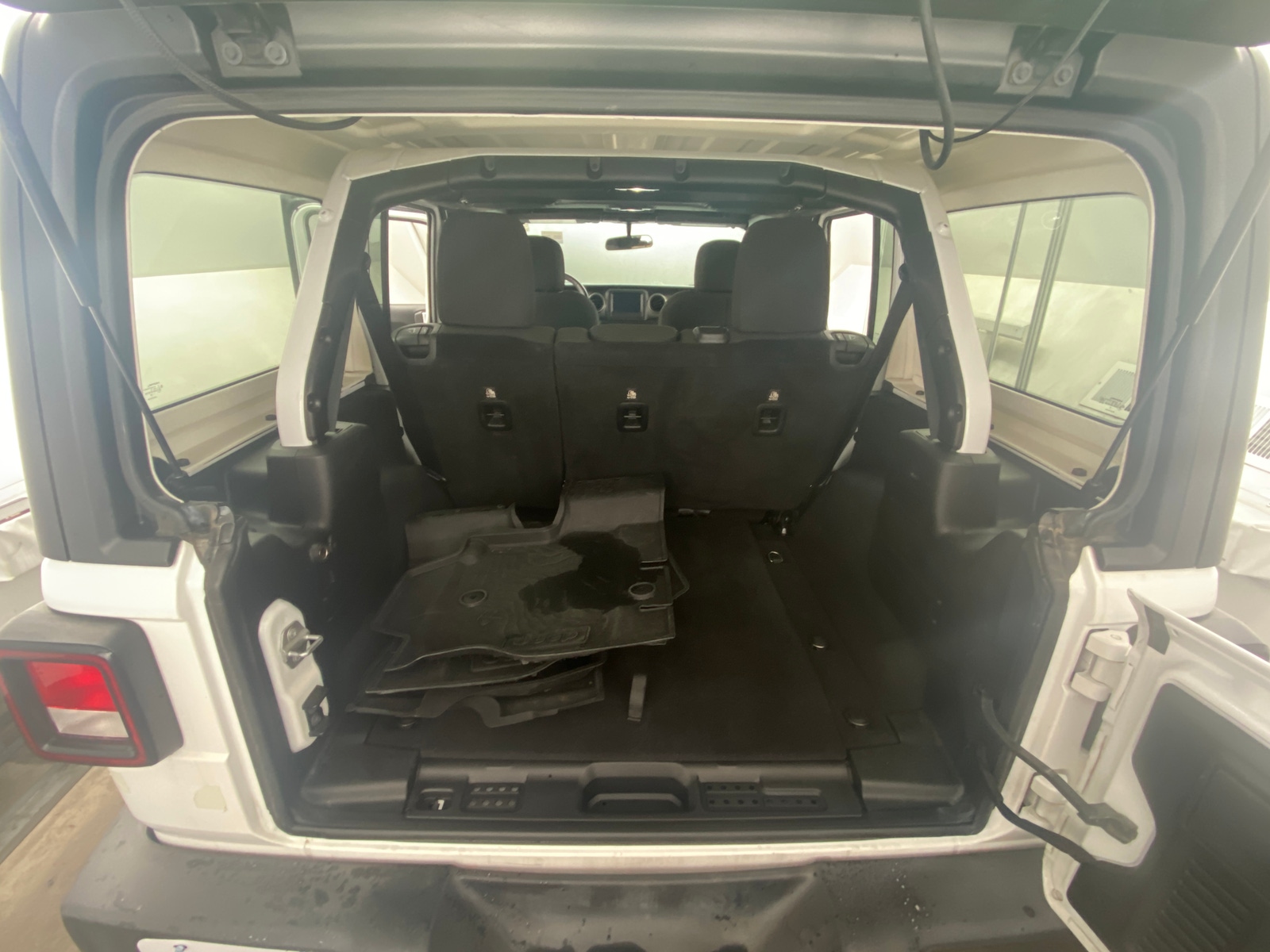 Thumbnail: 2018 Jeep Wrangler - 7