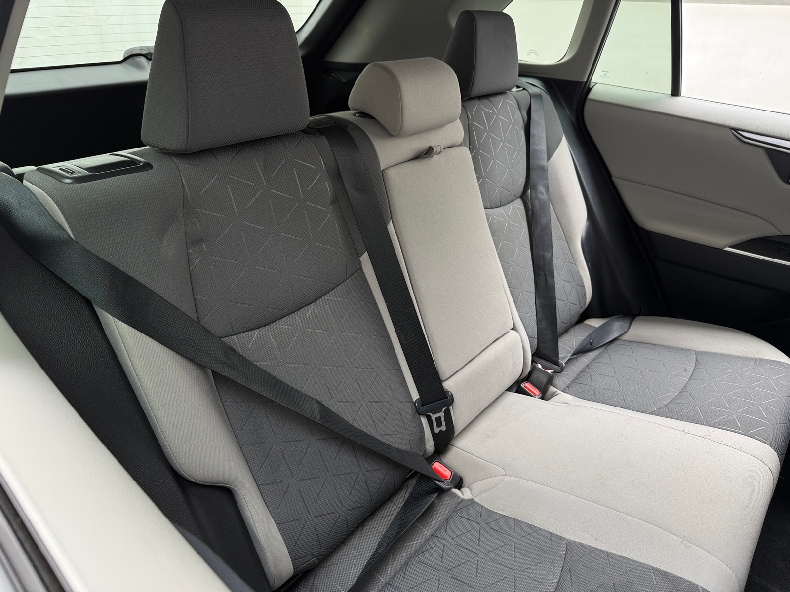 Thumbnail: 2021 Toyota RAV4 - 6