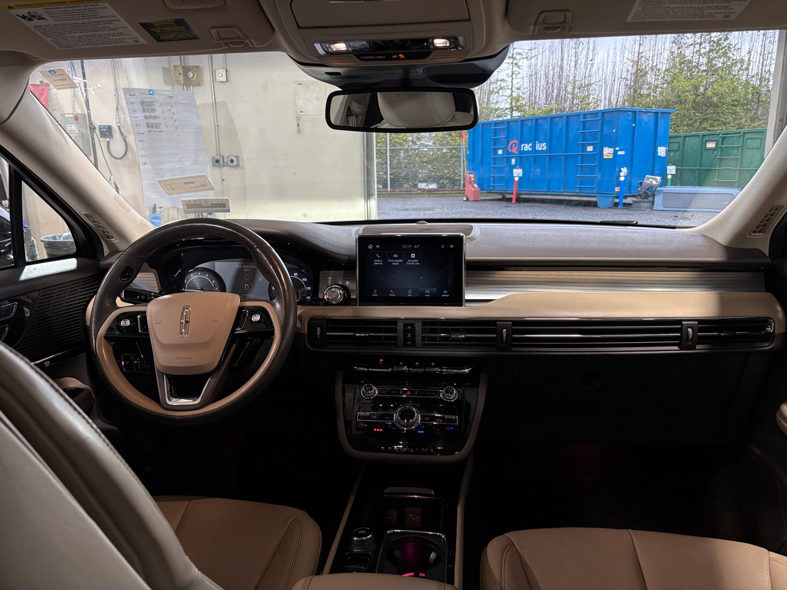 Thumbnail: 2022 Lincoln Corsair - 2