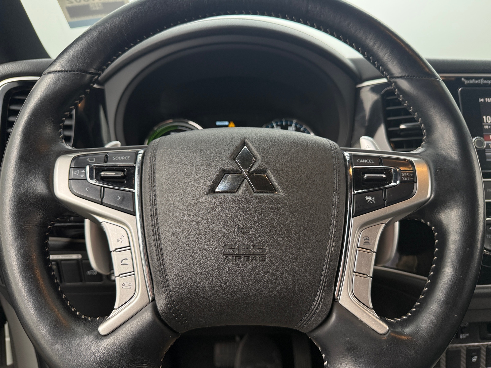 Thumbnail: 2019 Mitsubishi Outlander - 4