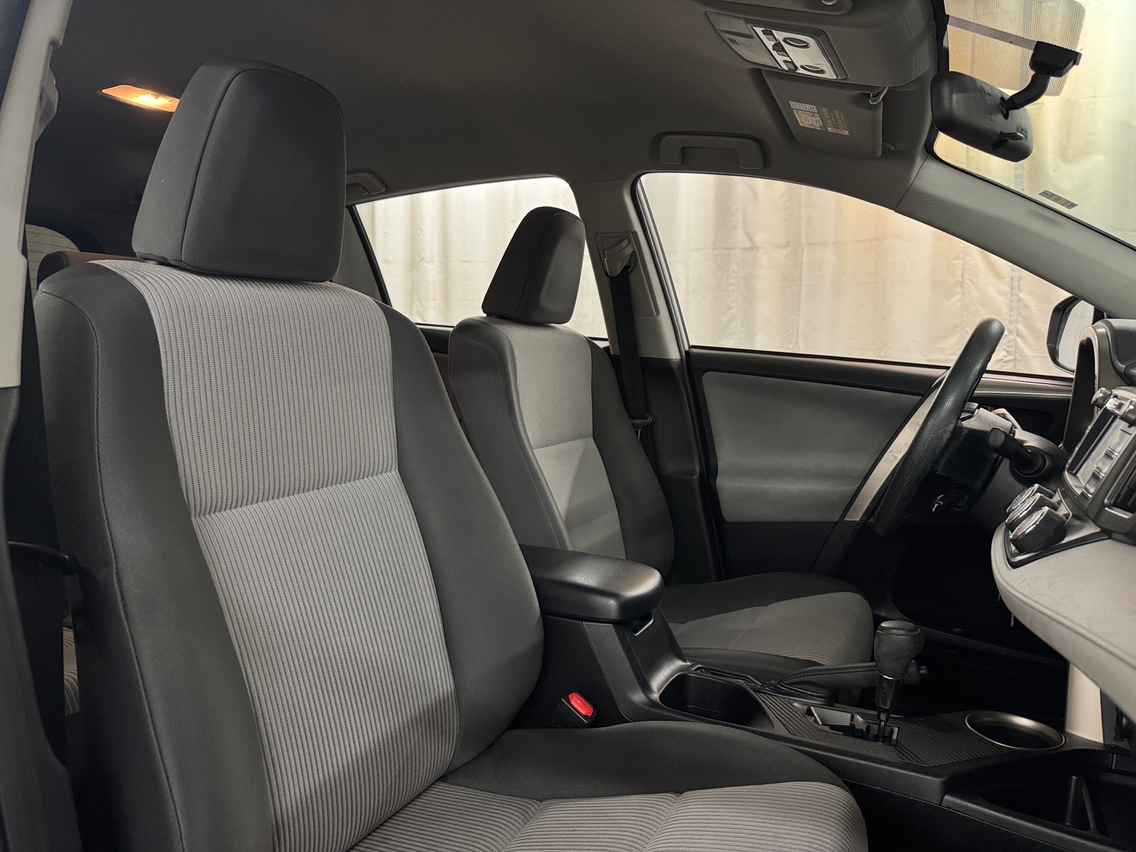 Thumbnail: 2014 Toyota RAV4 - 2