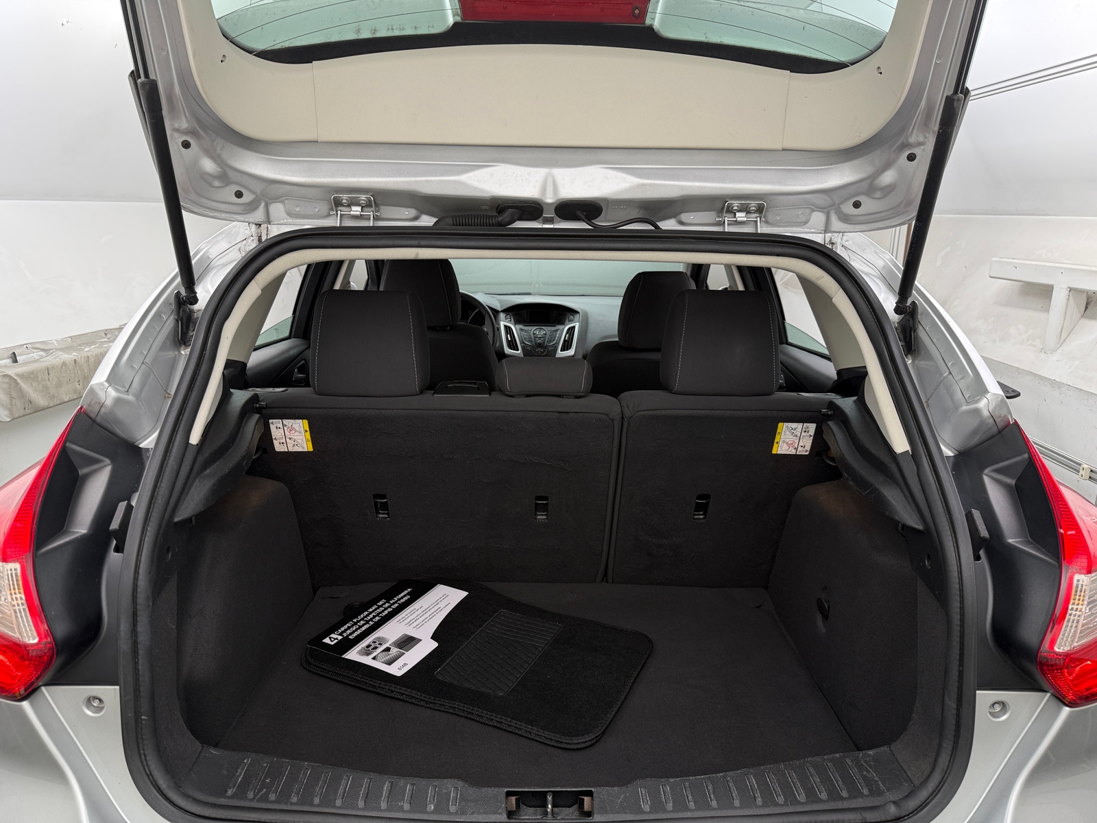 Thumbnail: 2012 Ford Focus - 7