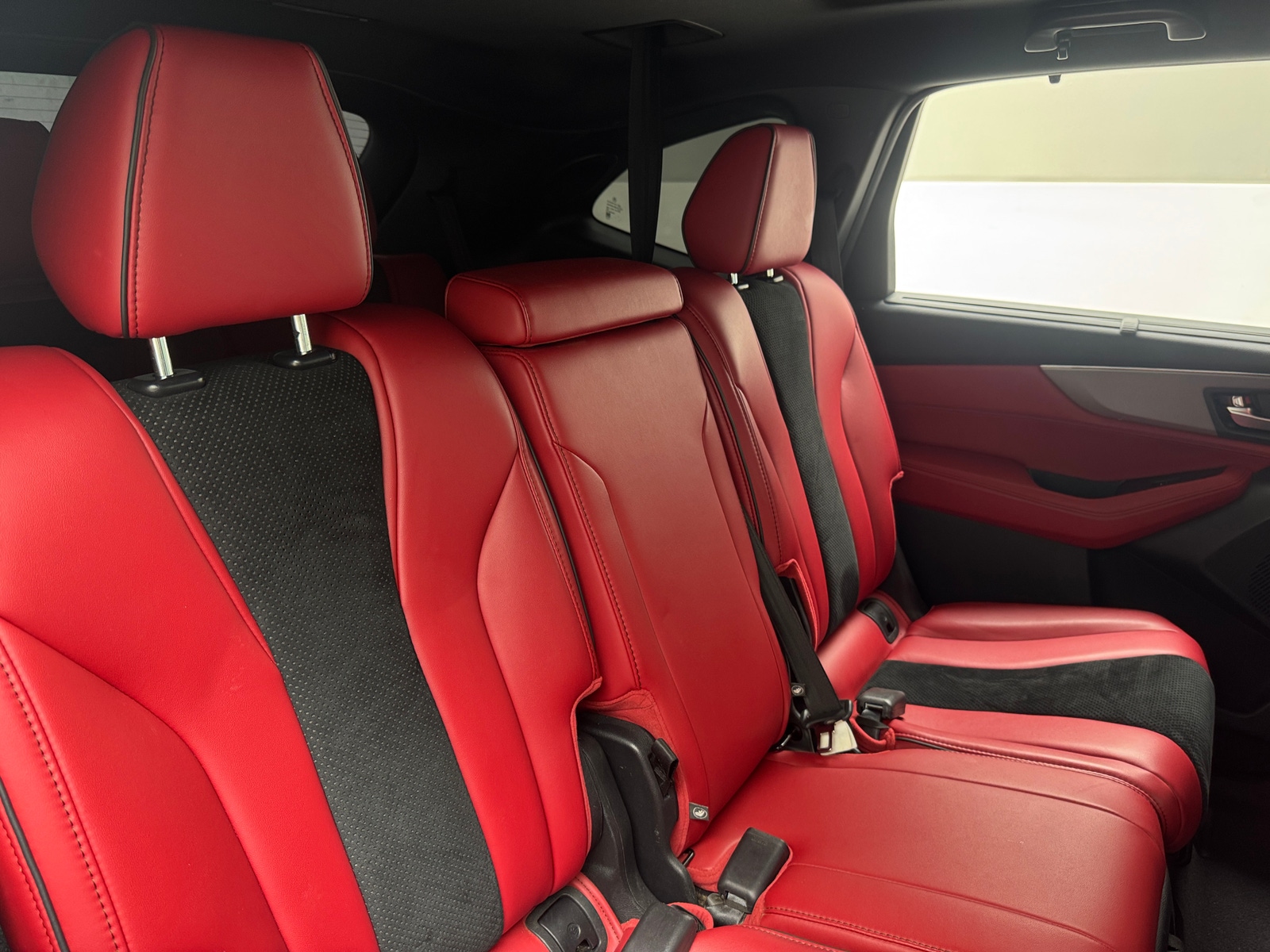 Thumbnail: 2023 Acura MDX - 5