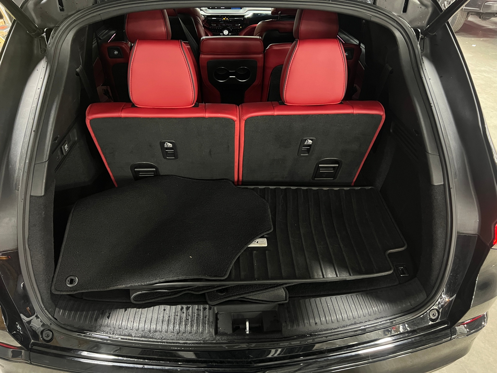 Thumbnail: 2023 Acura MDX - 6