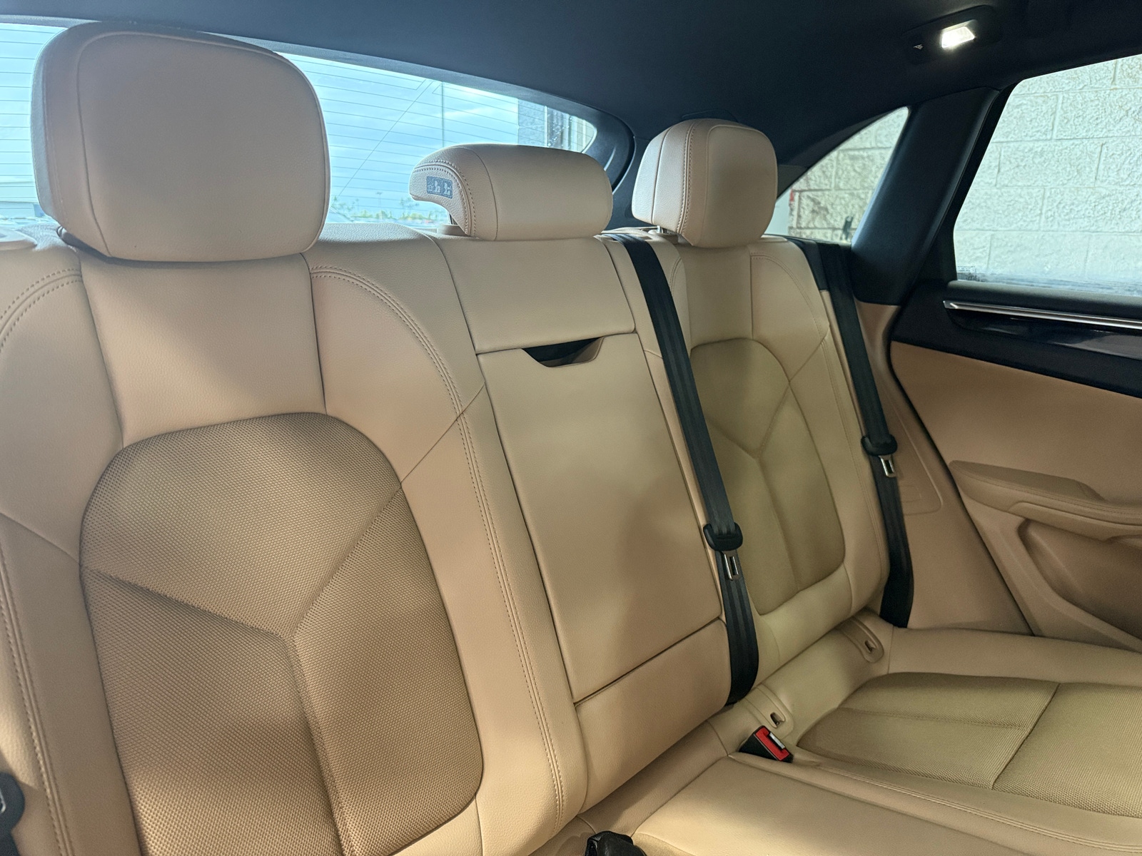 Thumbnail: 2023 Porsche Macan - 5