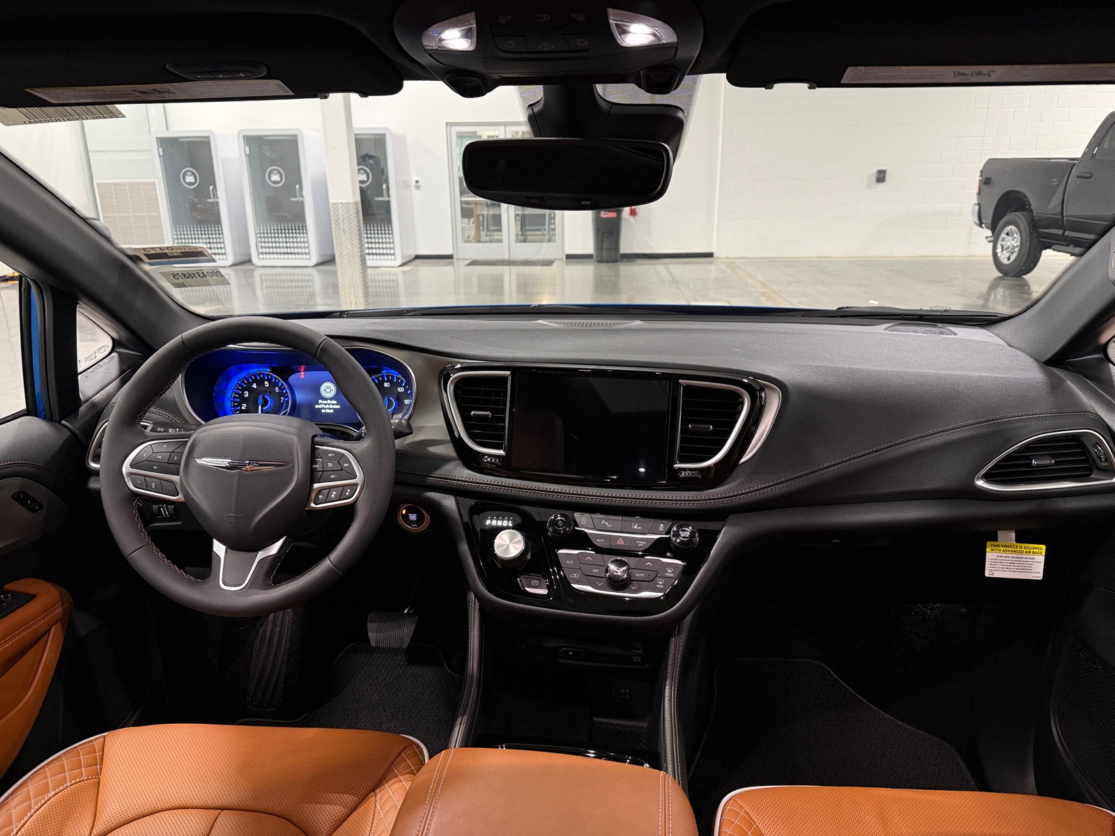 Thumbnail: 2026 Chrysler Pacifica - 2