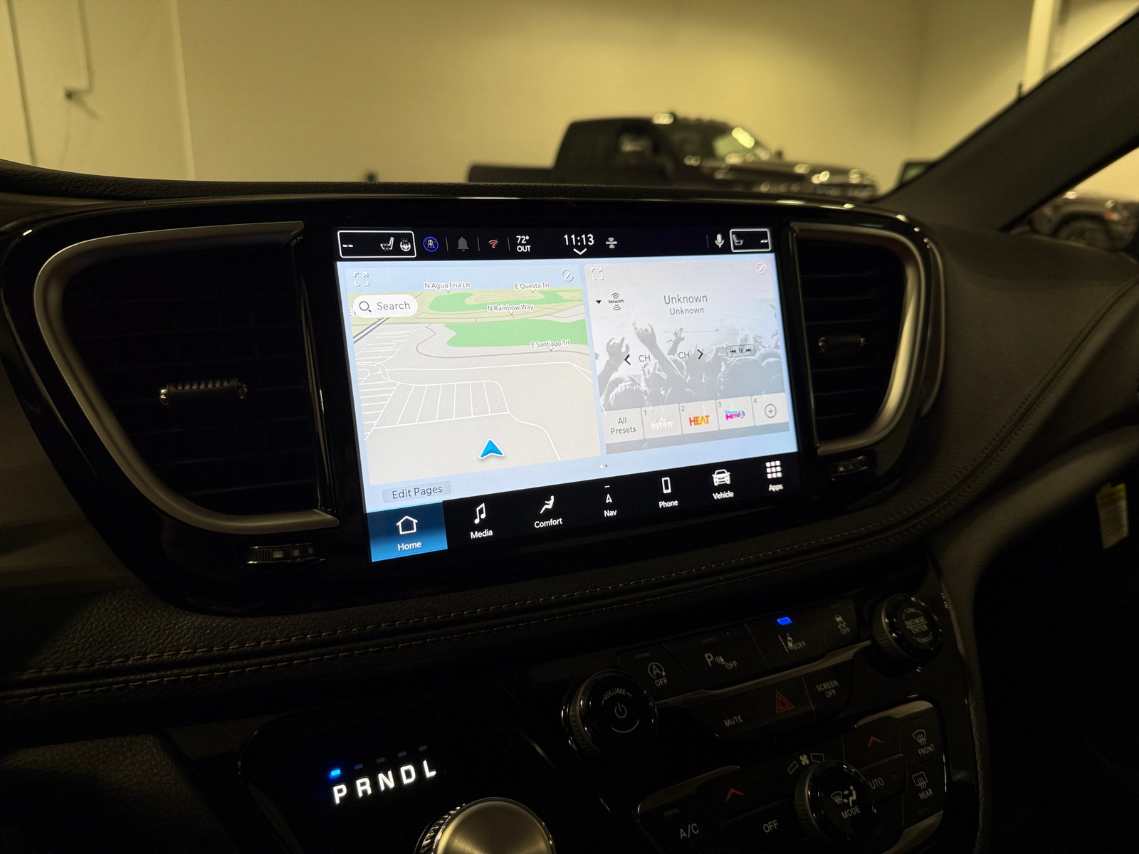 Thumbnail: 2026 Chrysler Pacifica - 3