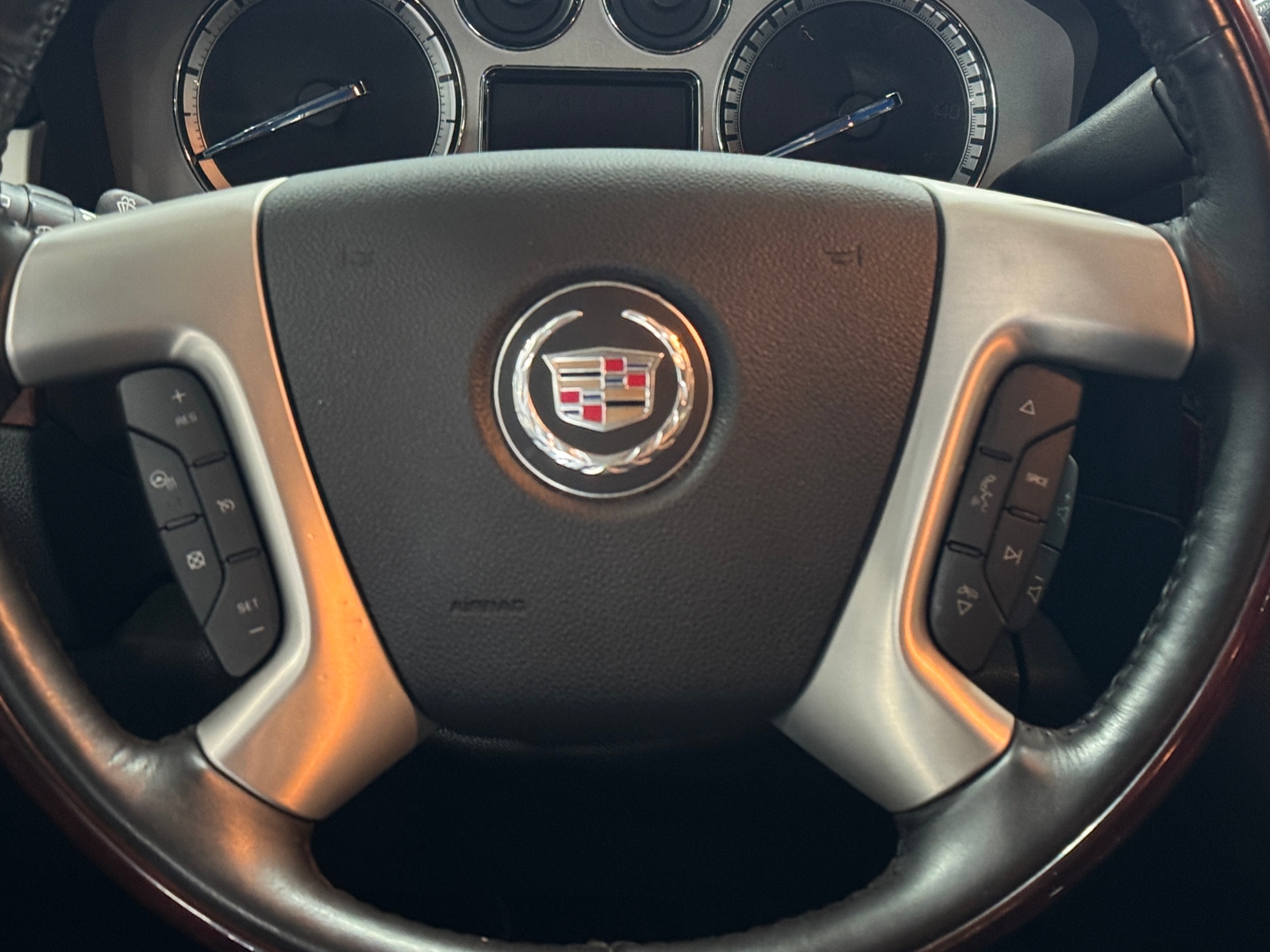 Thumbnail: 2014 Cadillac Escalade - 4